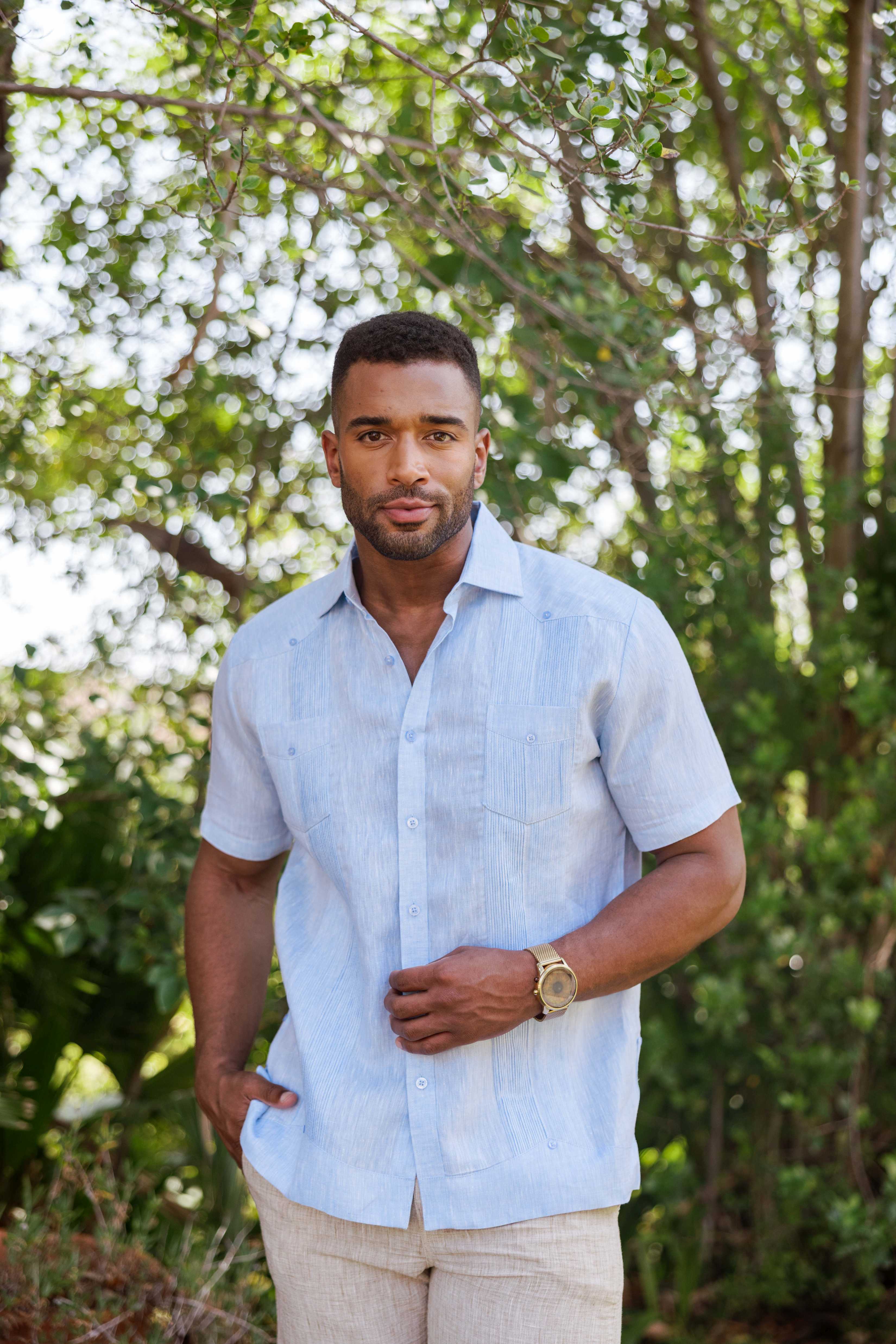 Camisa Guayabera de Lino 100% Teñida con Hilo para Hombre, Manga Corta, Diseño de 2 Bolsillos