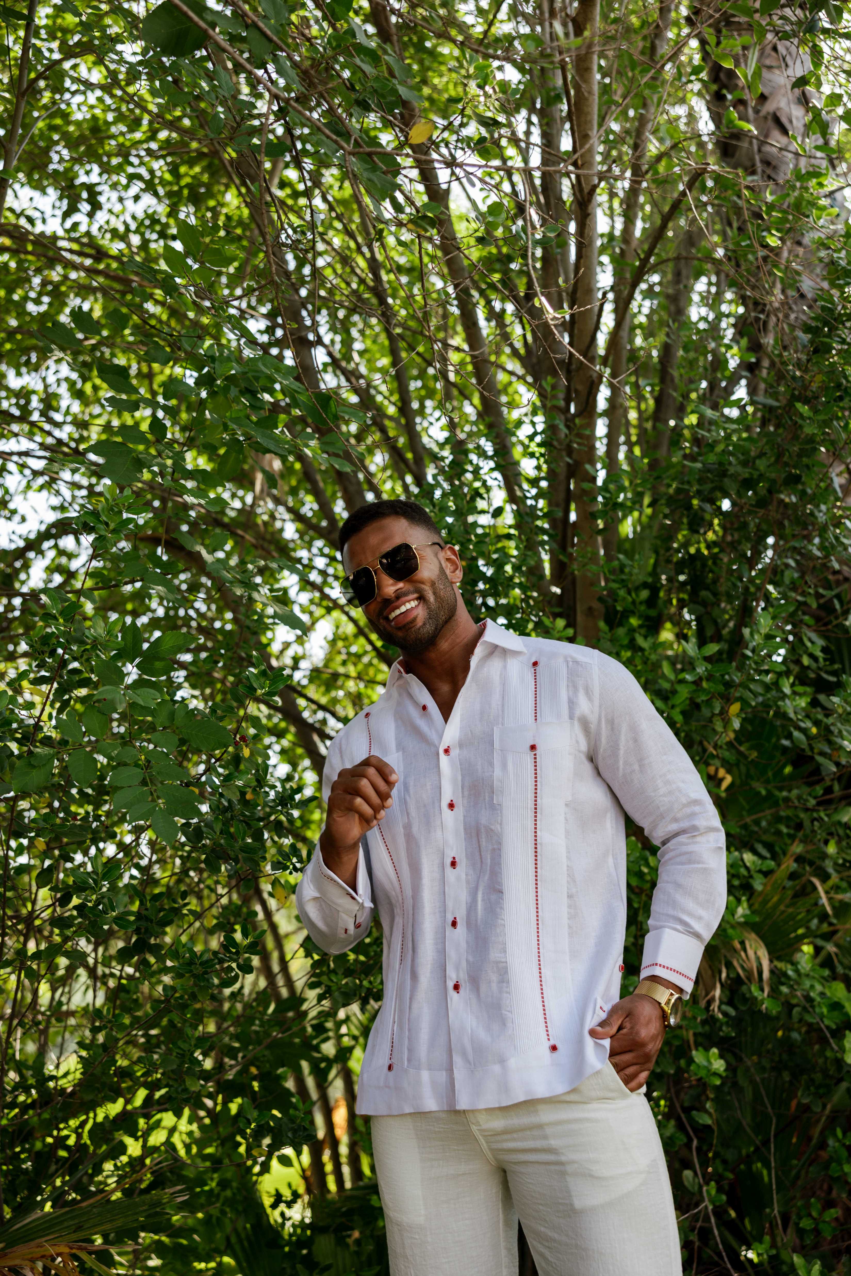 Camisa Guayabera para Hombre 100% Lino con Ribete en Contraste Manga Larga y Puño Francés