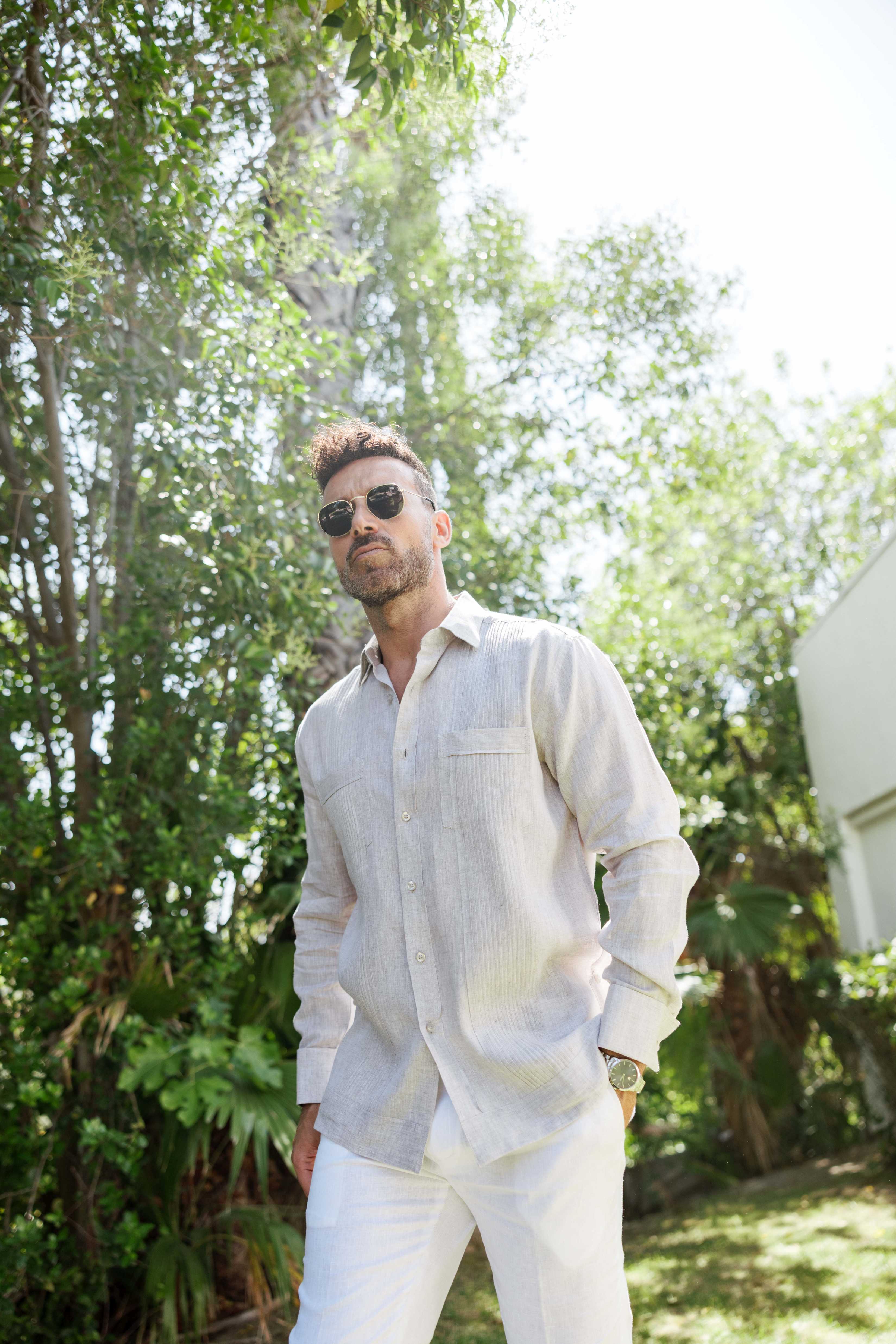 Camisa Guayabera de Lino 100% para Hombre, Manga Larga - Pliegues Tonales