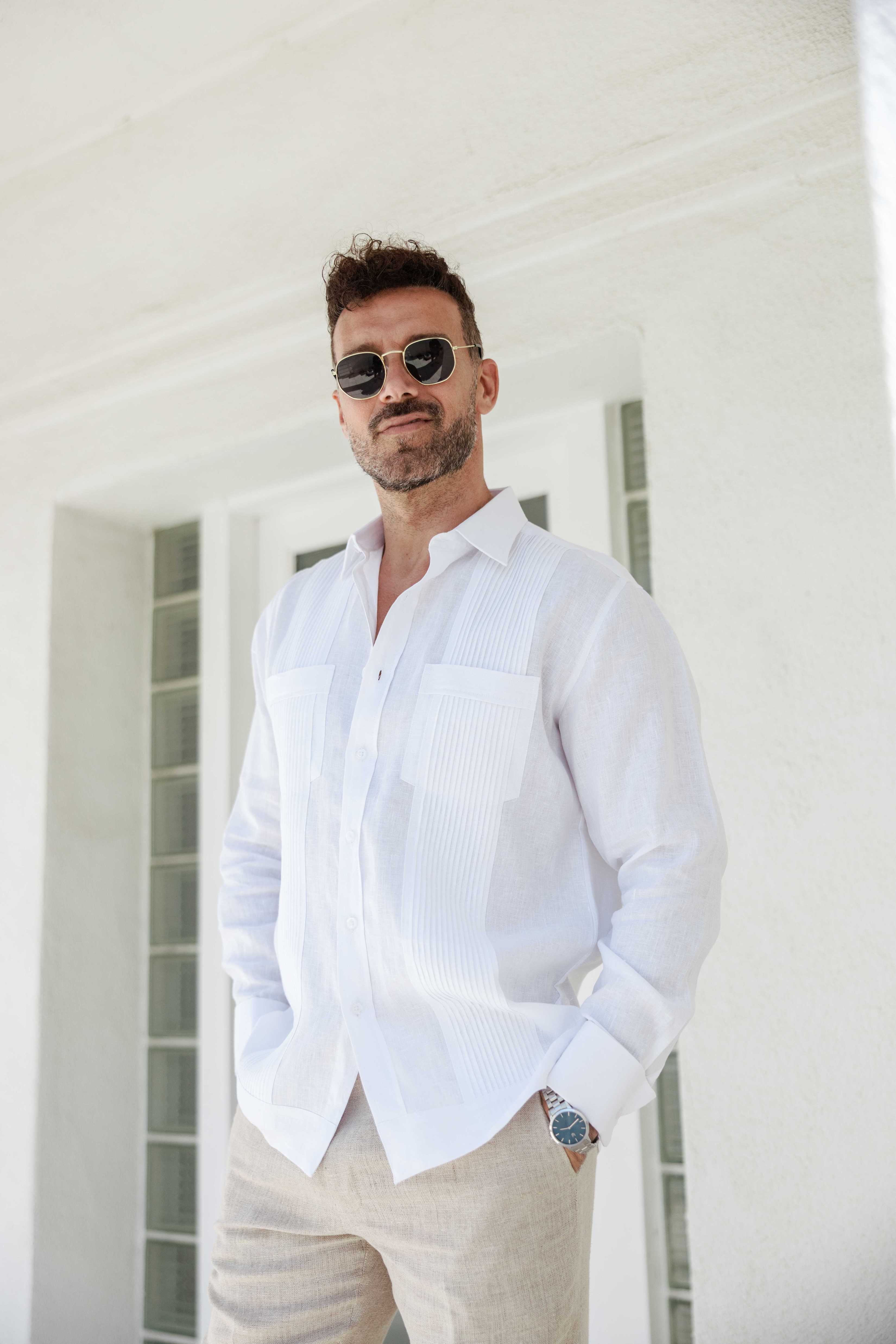Camisa Guayabera de Lino 100% para Hombre, Manga Larga - Pliegues Tonales