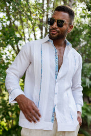 Camisa Guayabera de Lino 100% para Hombre, Manga Larga - Ribete Floral en Contraste y Bordado Azul