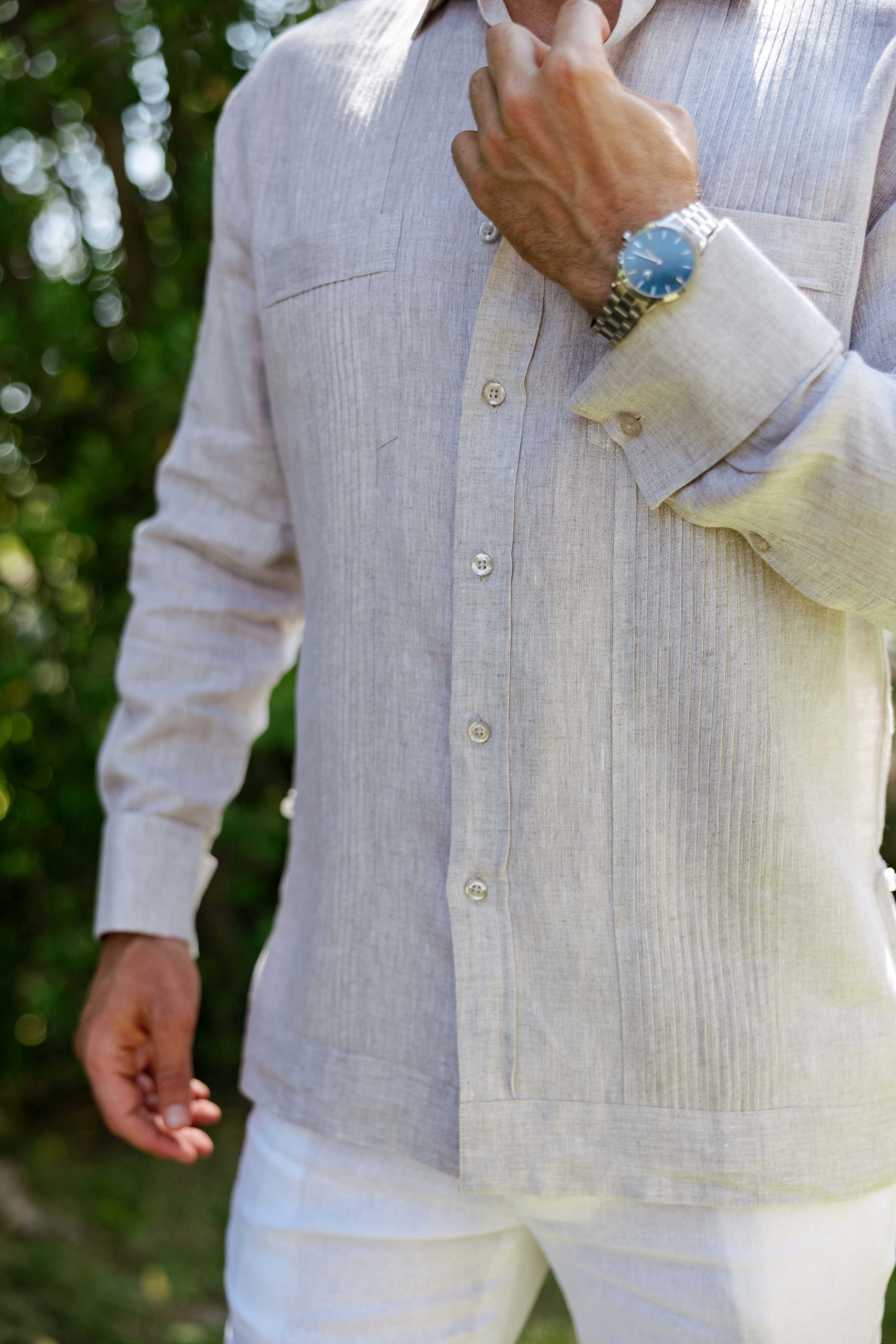 Camisa Guayabera de Lino 100% para Hombre, Manga Larga - Pliegues Tonales