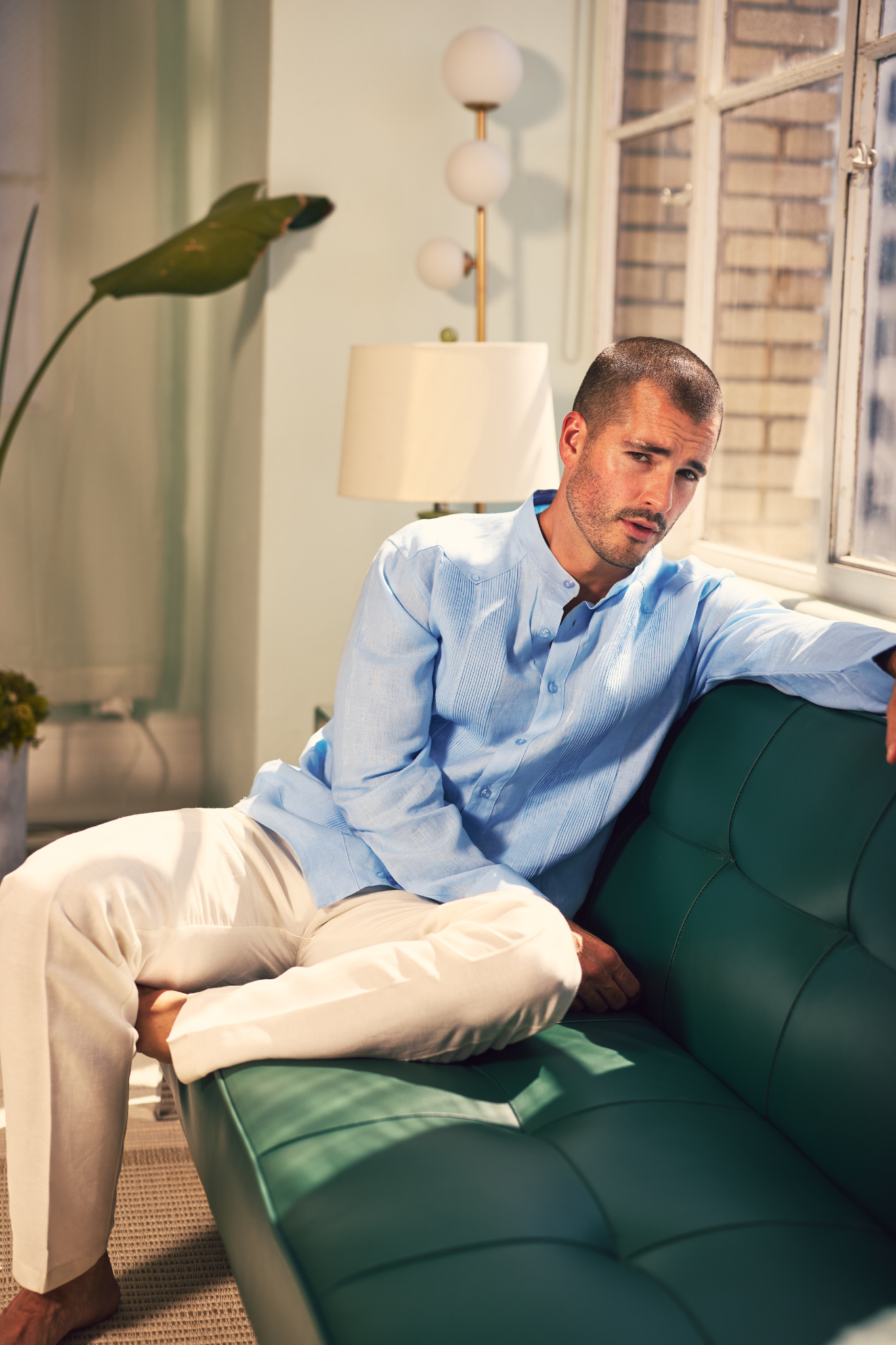 Mojito Men’s 100% Linen Mandarin Collar Resort Wedding Guayabera with Pleated Detailing