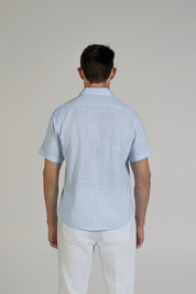 Camisa de manga corta de mezcla de lino con diseño cruzado para hombre