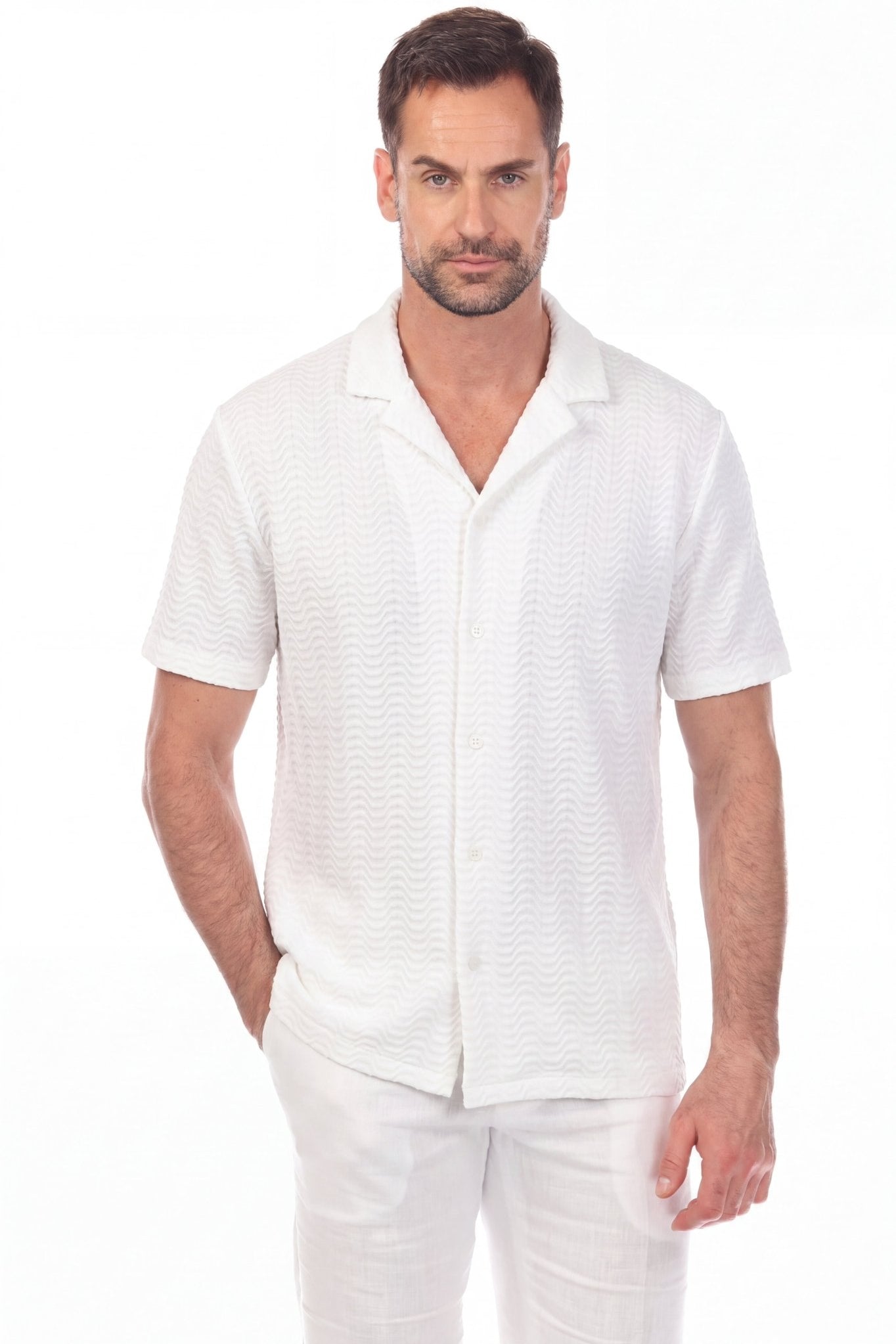 Polo elegante de primera calidad para hombre con moderno patrón de punto trenzado texturizado