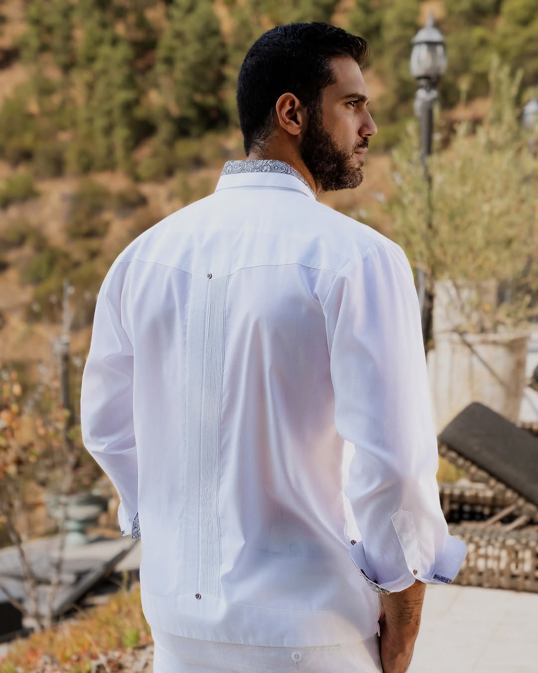Guayaberasalwayslookinggood_details_ShopMojitoAmbassador_iamnikolais_guayaberas_menswear_menstyle_1.jpg