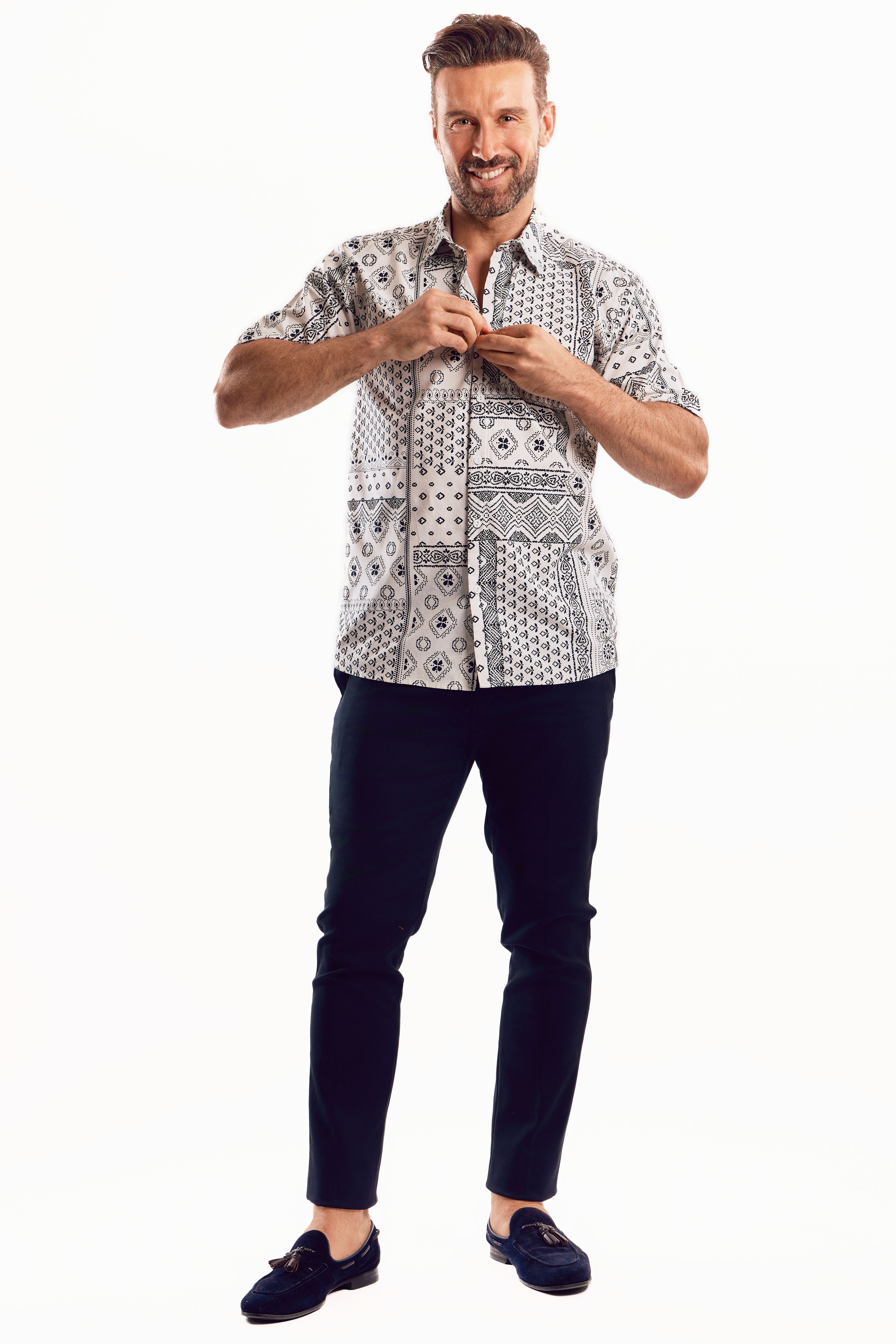 Camisa de manga corta con estampado geométrico