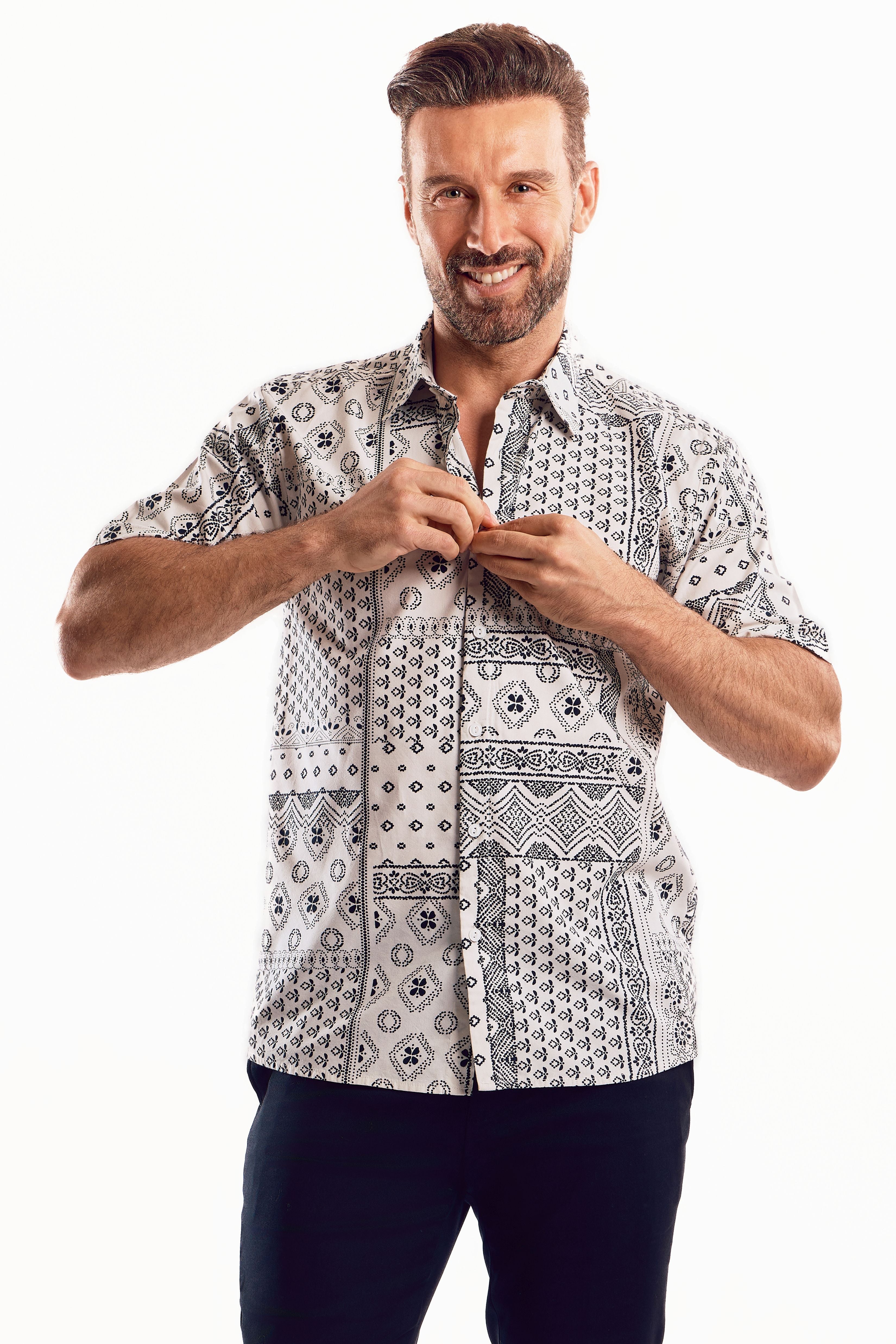 Camisa de manga corta con estampado geométrico