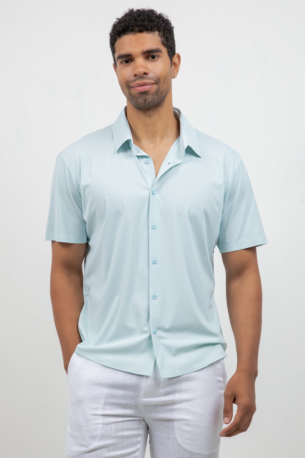 Men's Classic 4-Way Stretch Short Sleeve Resort Shirt L / AQUA