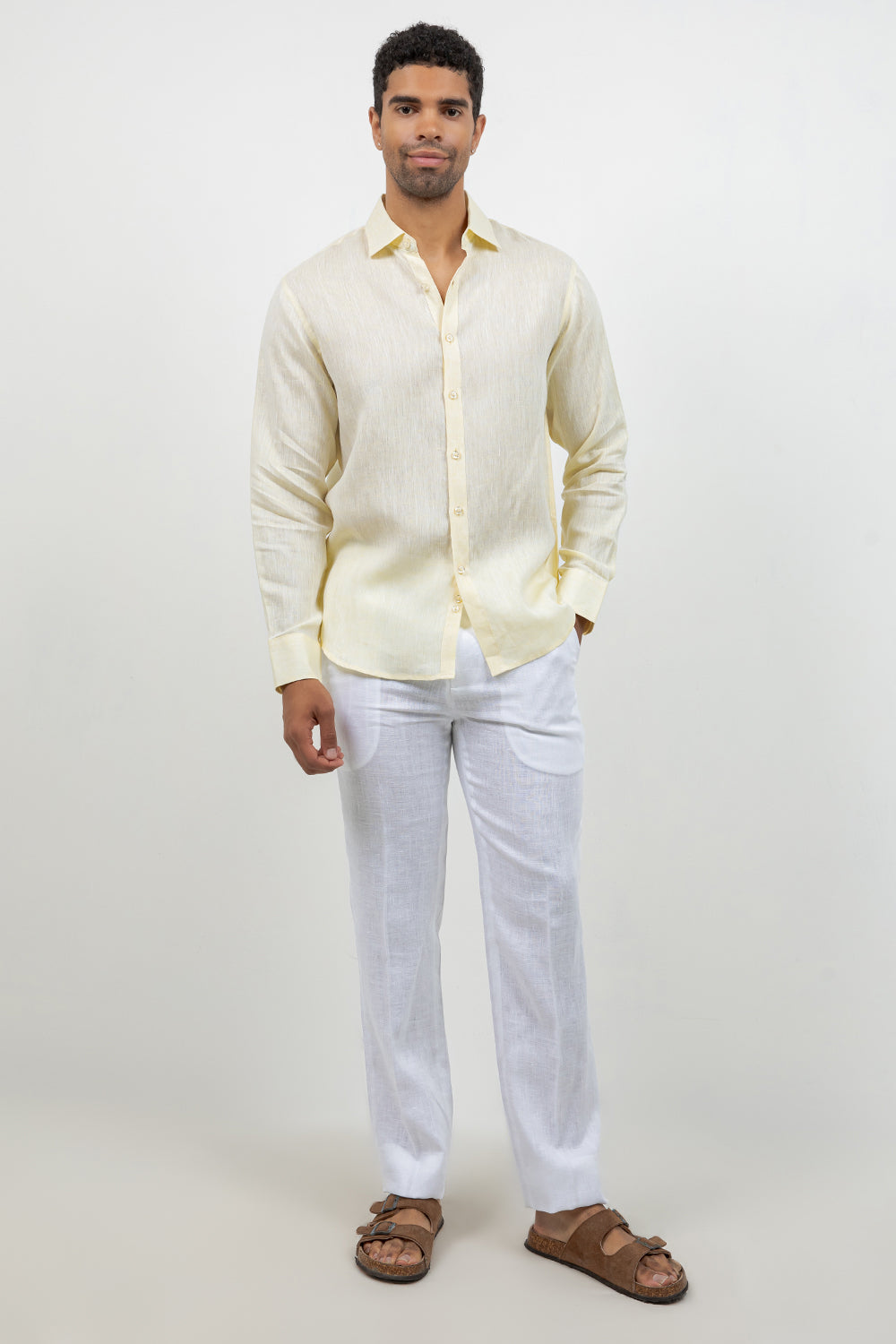 Camisa abotonada de manga larga 100% lino