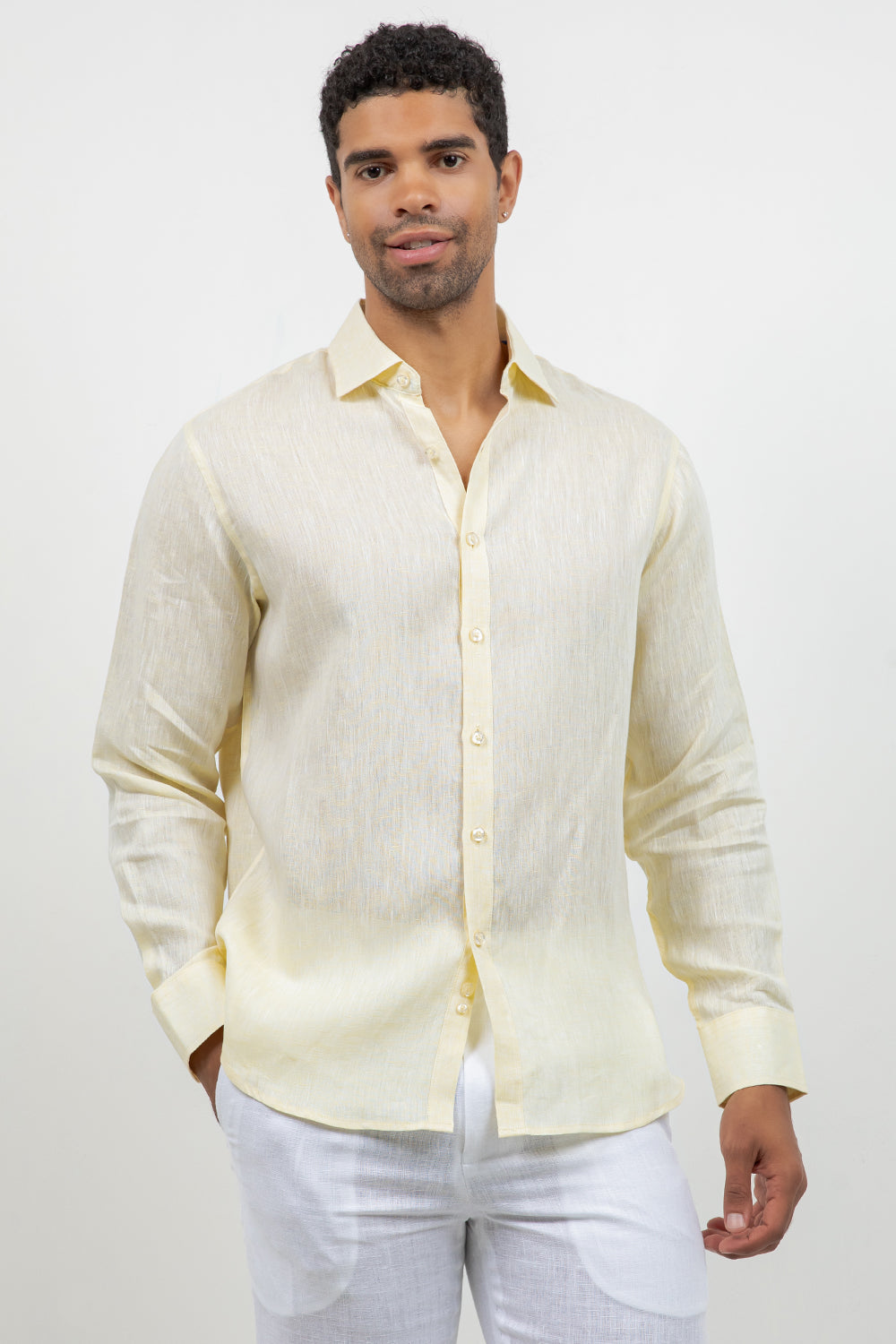 Camisa abotonada de manga larga 100% lino