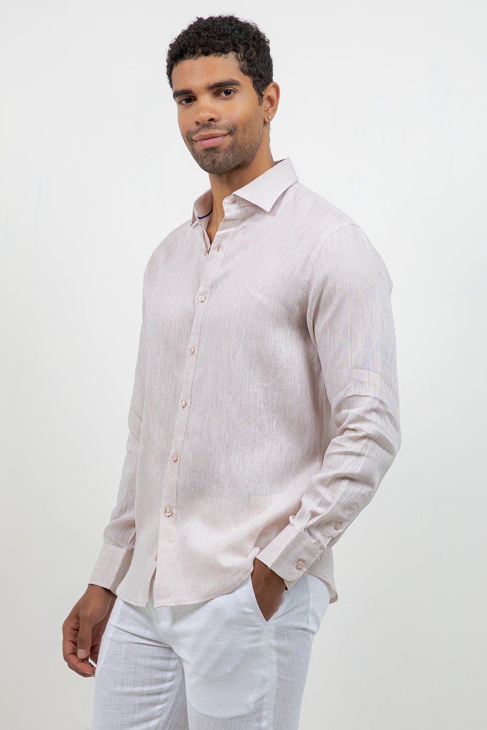 Camisa abotonada de manga larga 100% lino