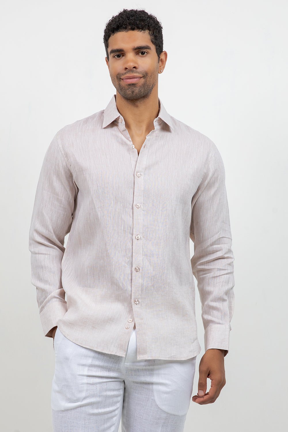 Camisa abotonada de manga larga 100% lino