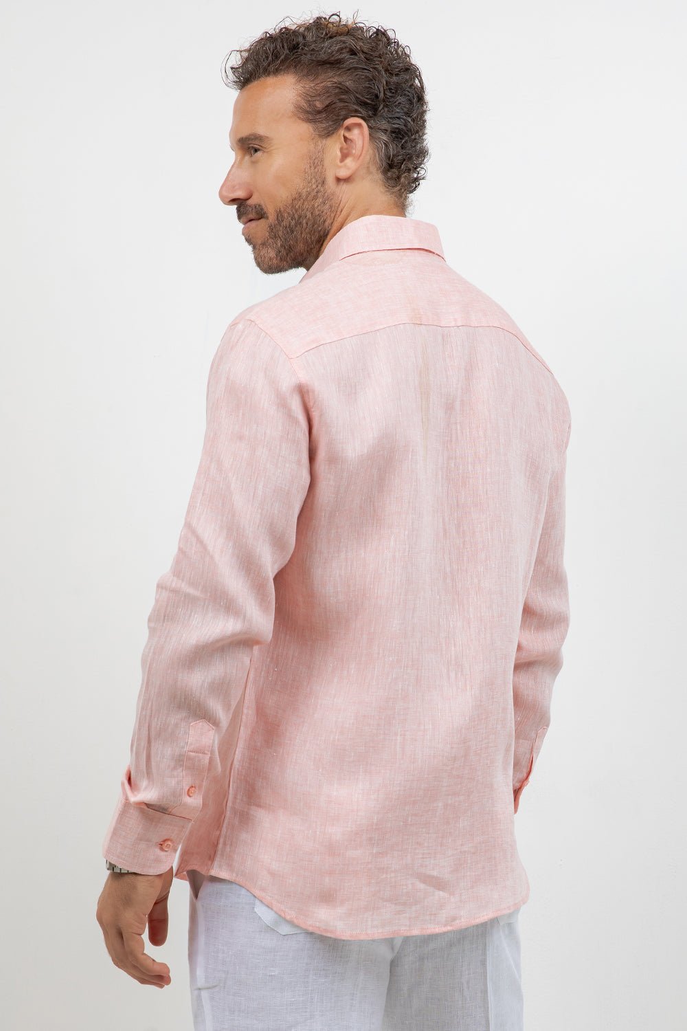 Camisa abotonada de manga larga 100% lino