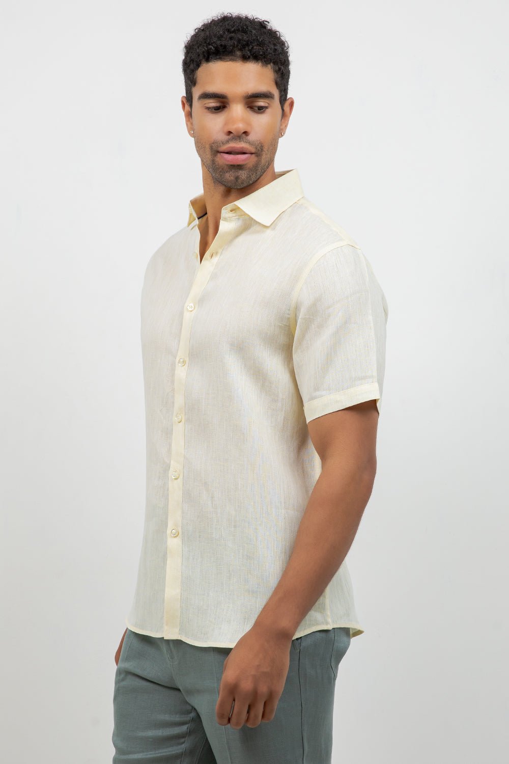 Camisa de lino 100% de manga corta con botones