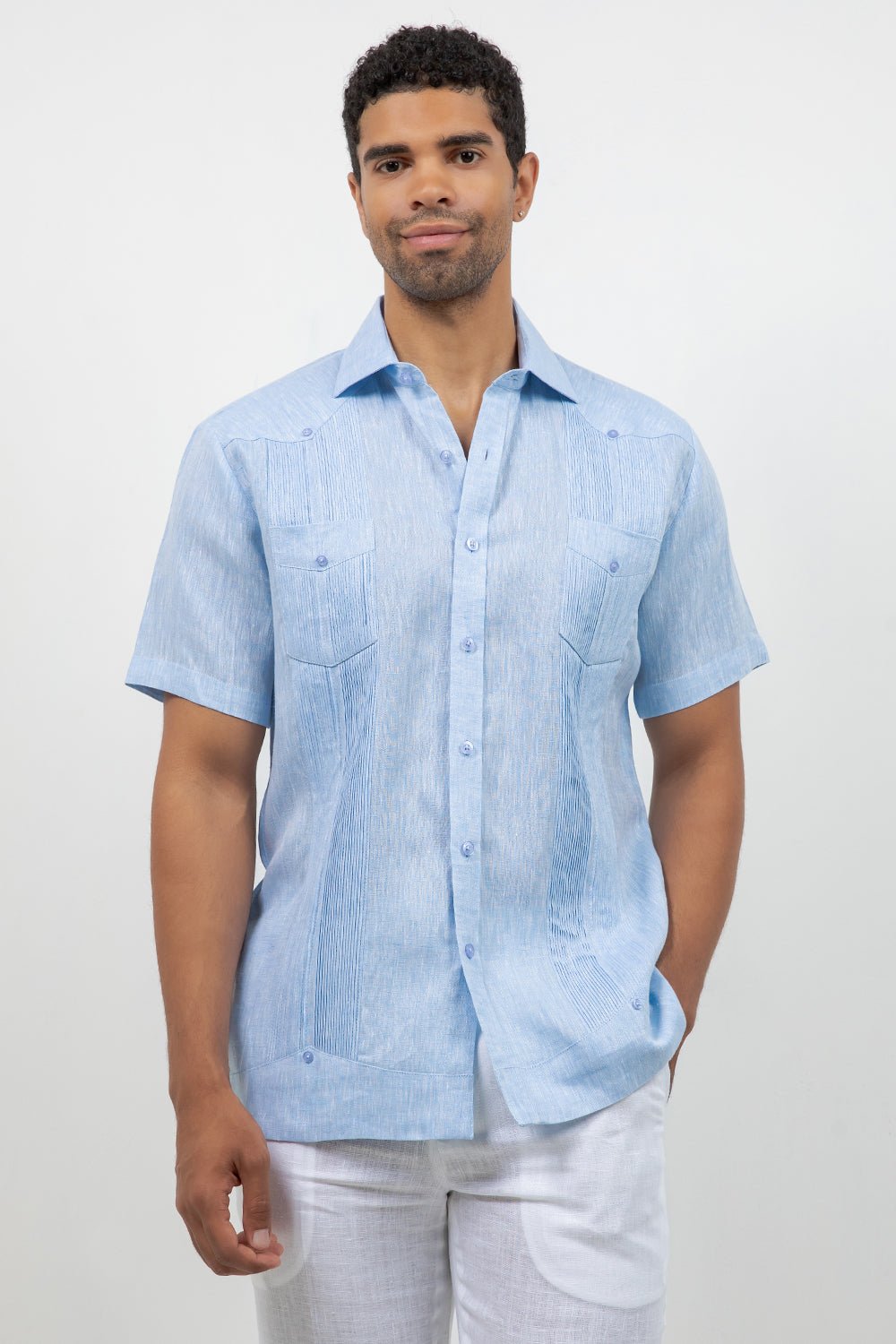 Guayabera de Lino 100% Teñido en Hilo de Manga Corta con Dos Bolsillos
