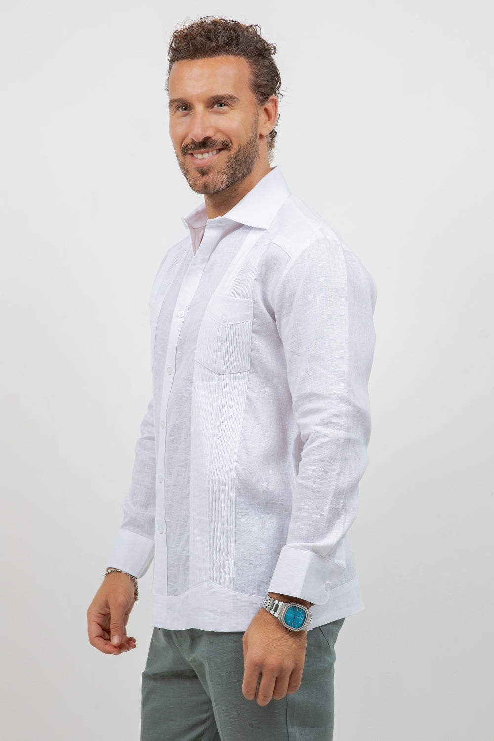 Camisa guayabera de manga larga de lino 100 % teñida en hilo con dos bolsillos
