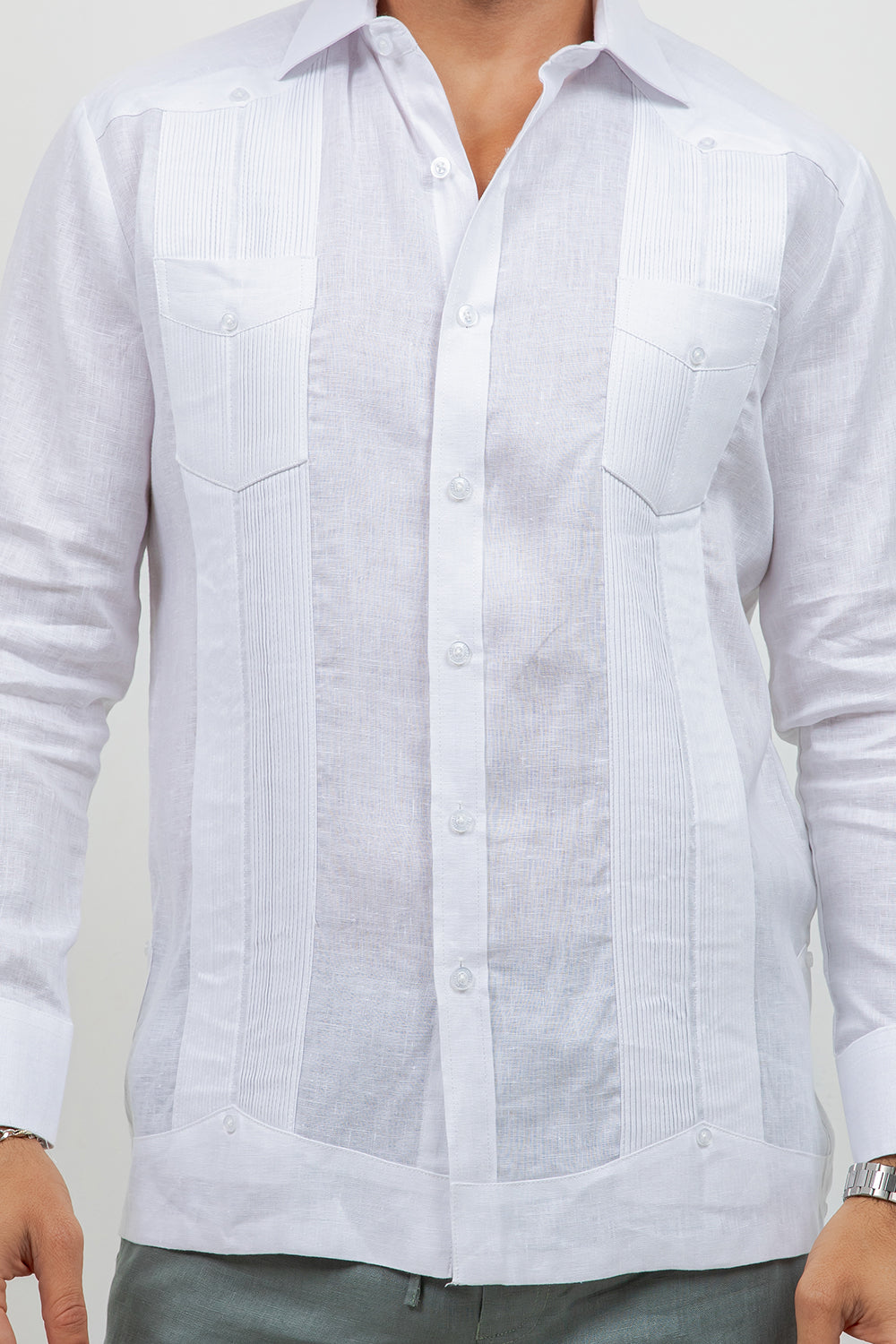 Camisa guayabera de manga larga de lino 100 % teñida en hilo con dos bolsillos