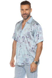 Camisa de manga corta con estampado moderno