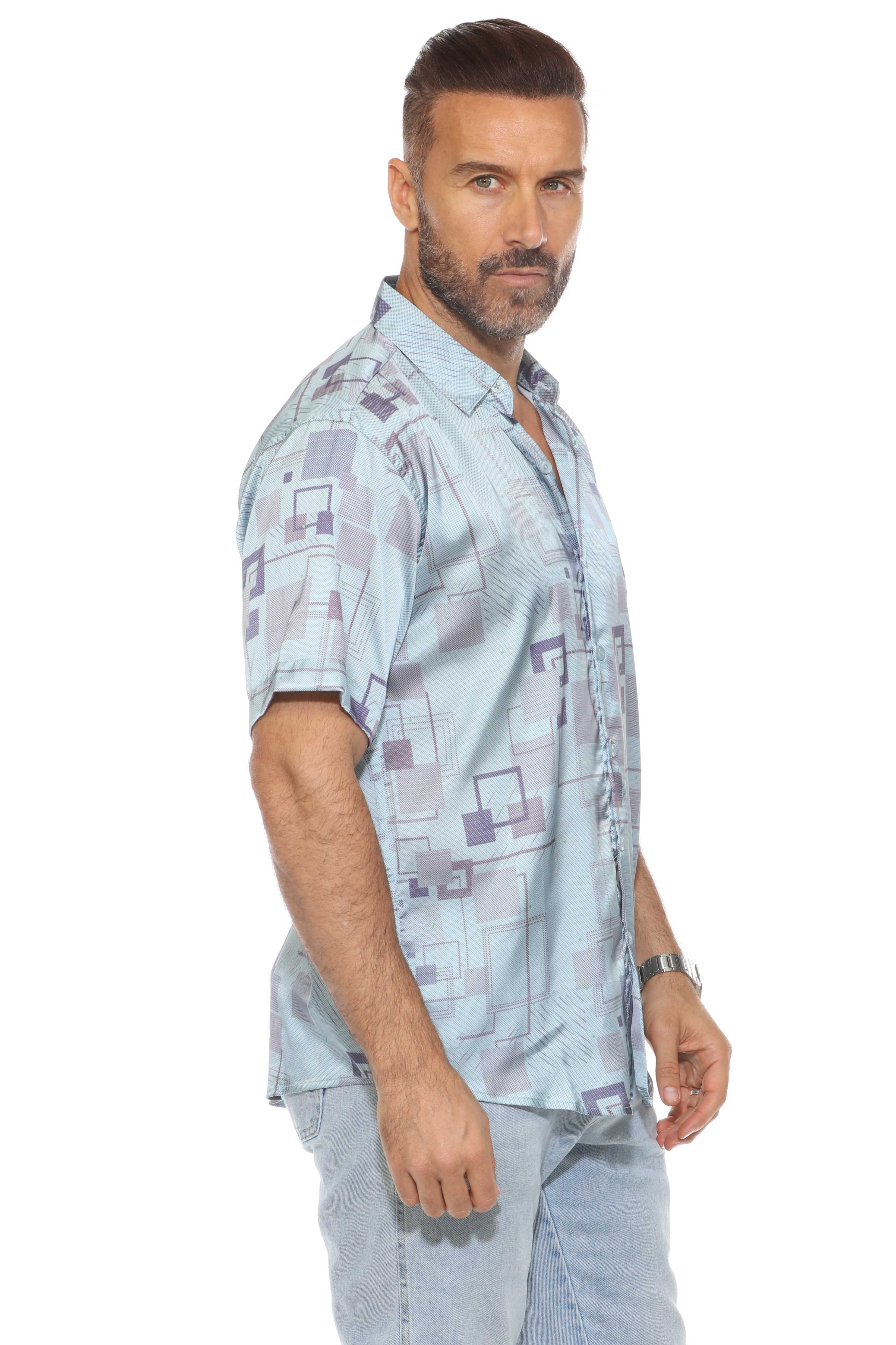 Camisa de manga corta con estampado moderno
