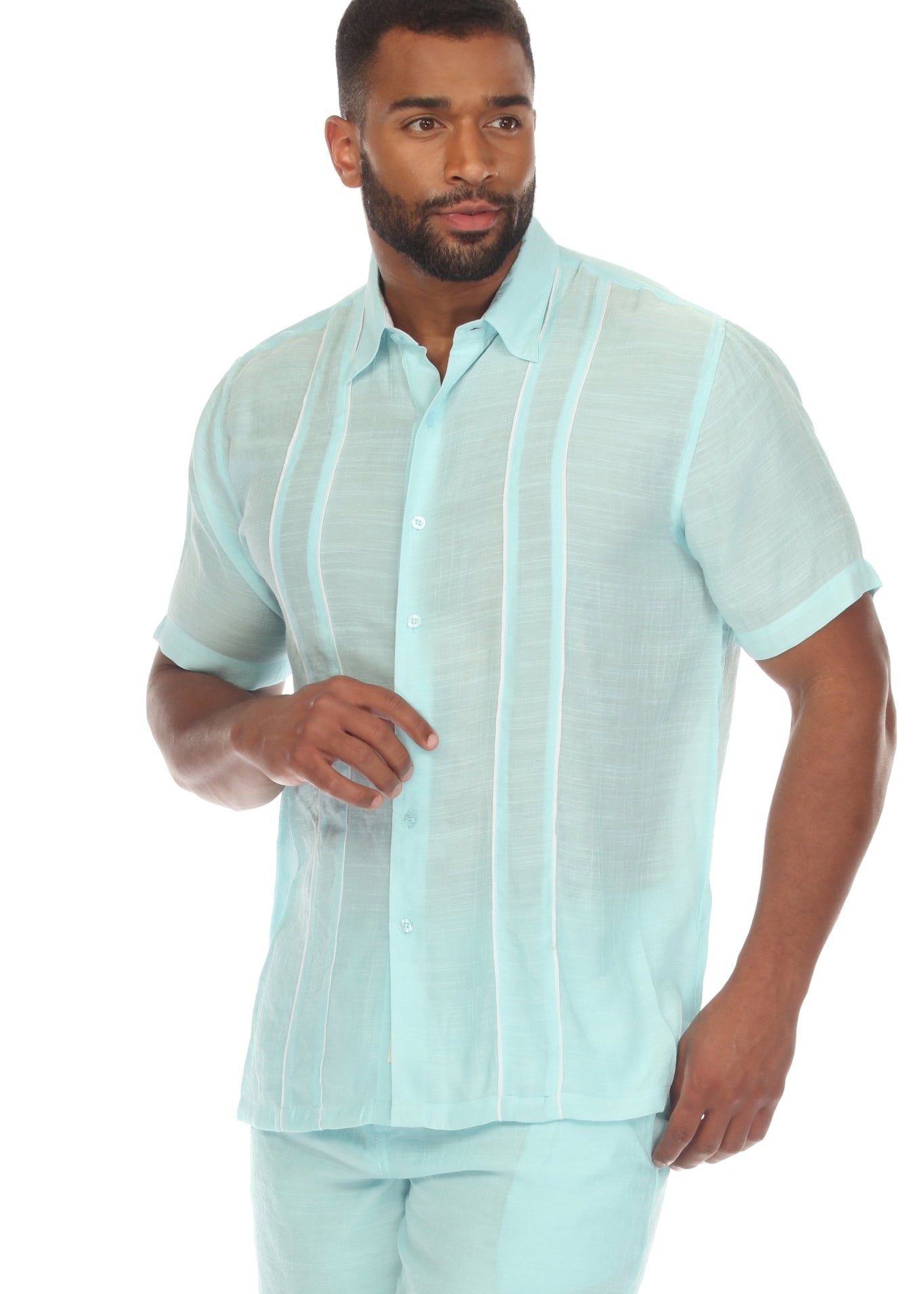 Camisa playera de hombre con botones, ribete de pinzas y manga corta en contraste