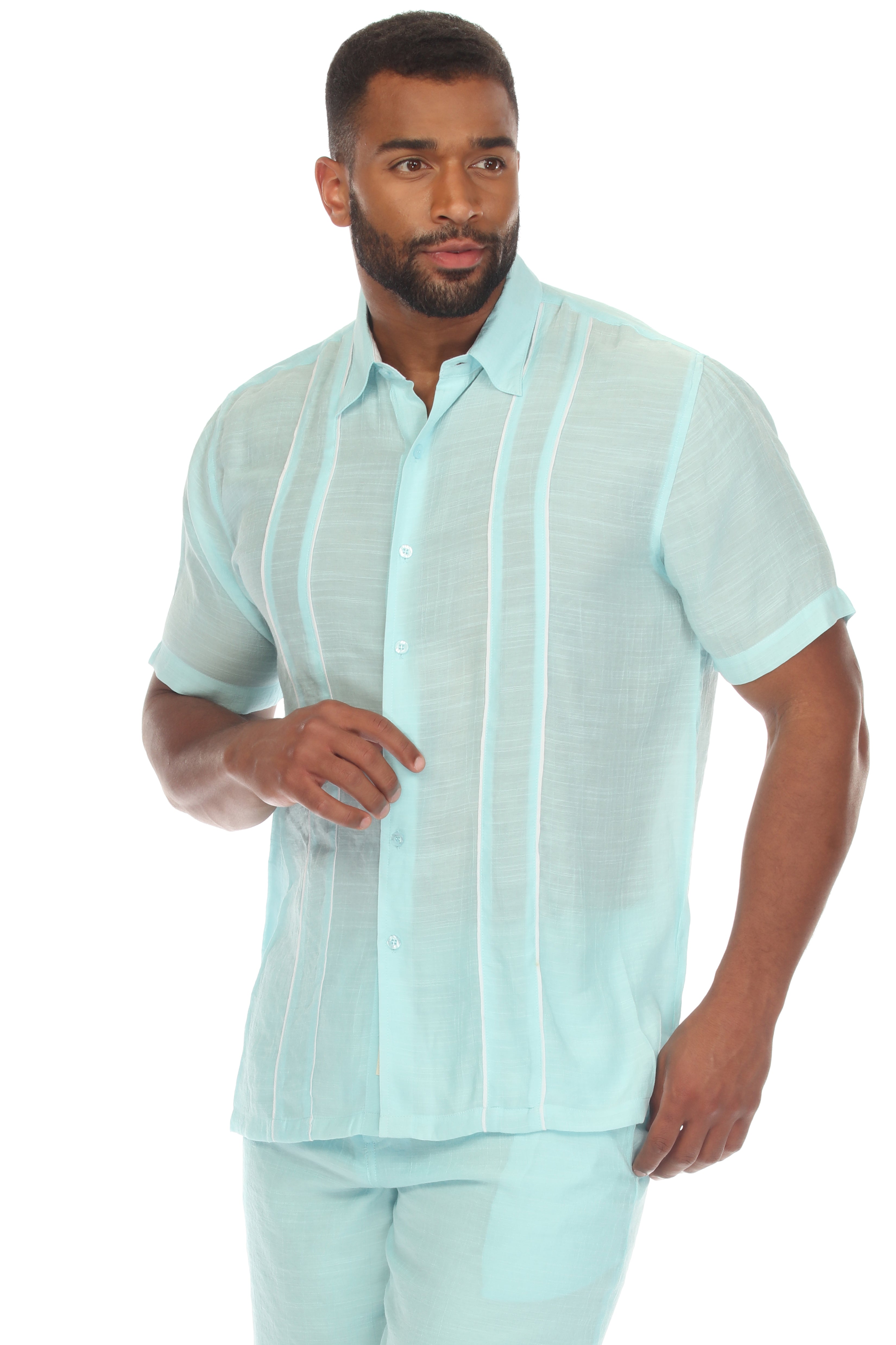 Camisa playera de hombre con botones, ribete de pinzas y manga corta en contraste