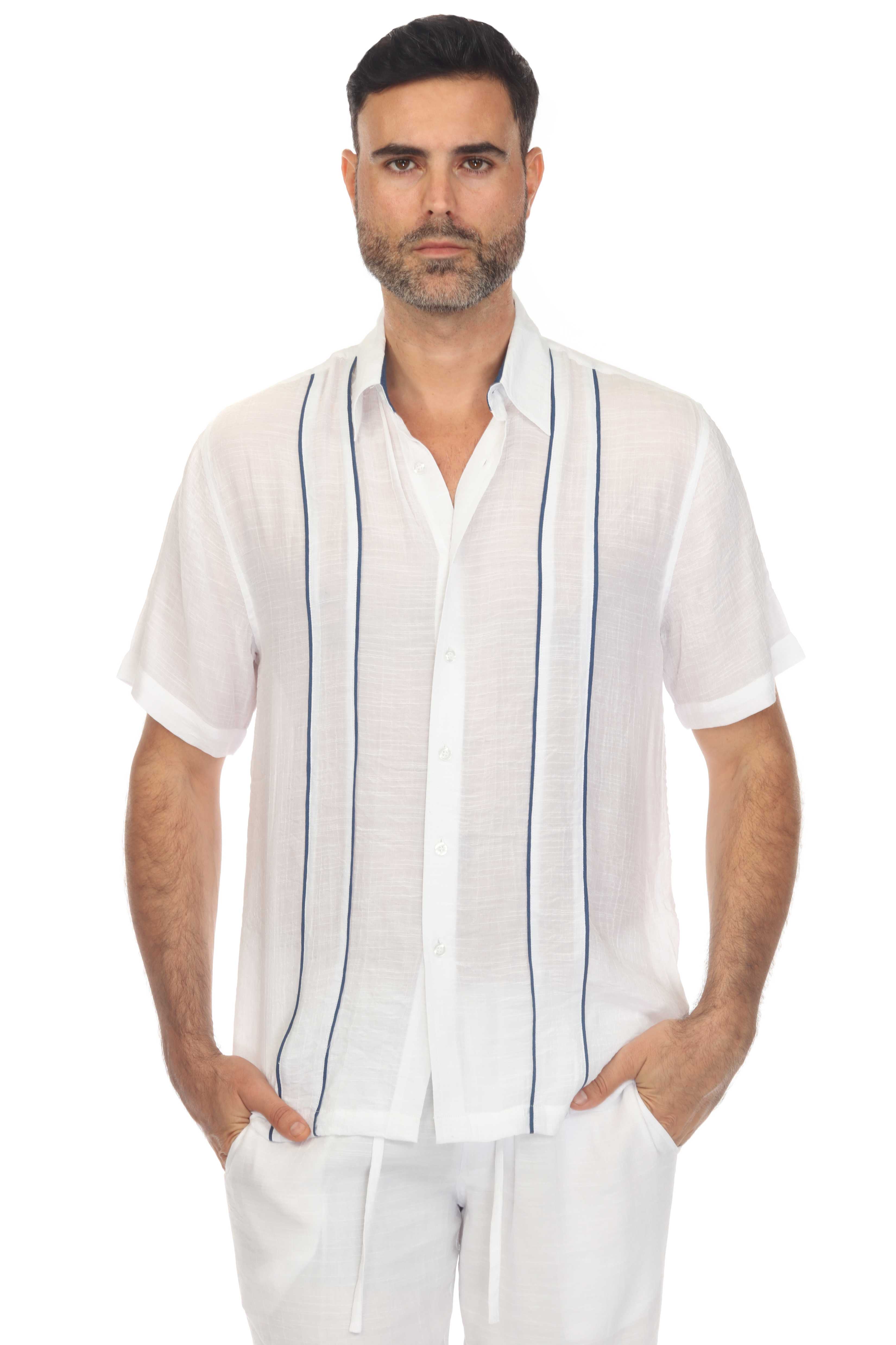 Camisa playera de hombre con botones, ribete de pinzas y manga corta en contraste