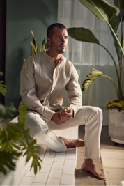 Mojito Men’s 100% Linen Mandarin Collar Resort Wedding Guayabera with Pleated Detailing