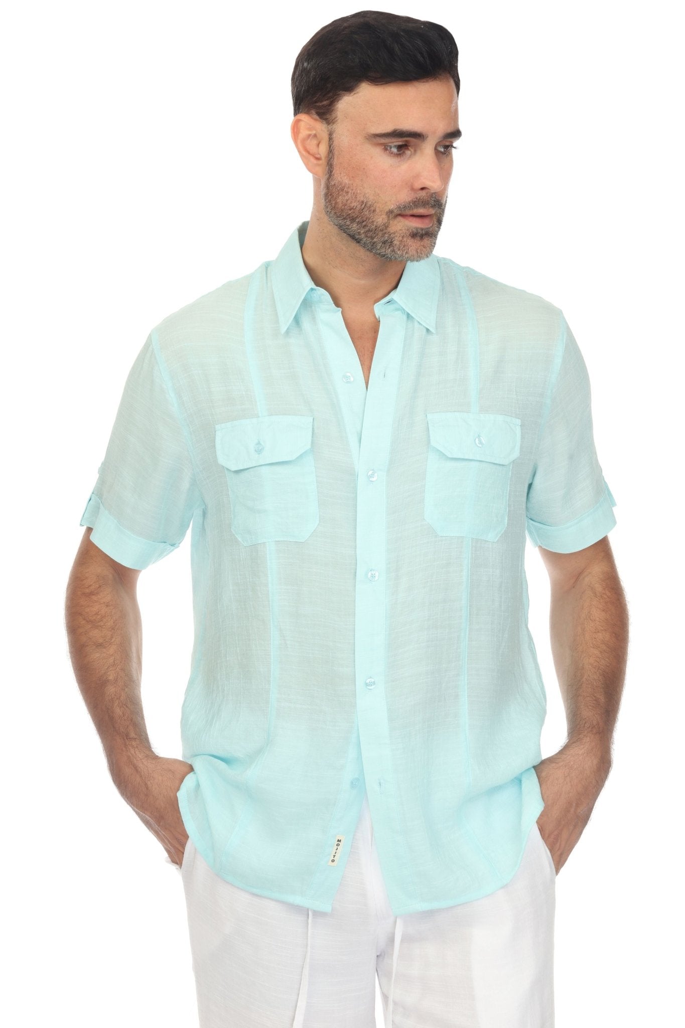 Camisa playera de manga corta con dos bolsillos y botones