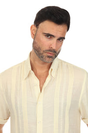 Camisa abotonada playera bordada con bordado vertical tonal