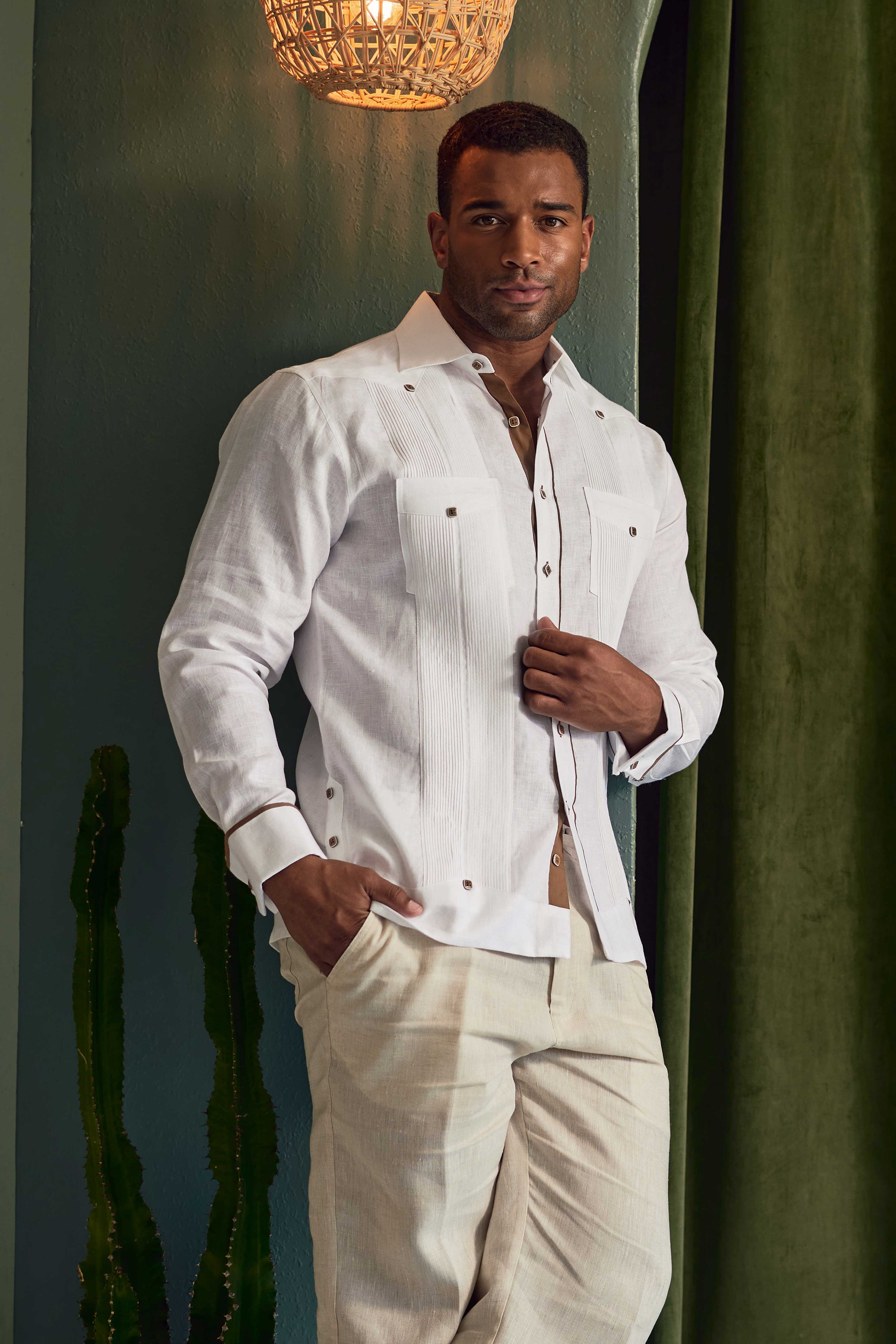 Mojito Men's Guayabera Shirt Chacabana with Contrast Trim 100