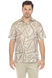 Camisa de manga corta con estampado geométrico neutro 100 % lino