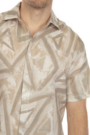 Camisa de manga corta con estampado geométrico neutro 100 % lino