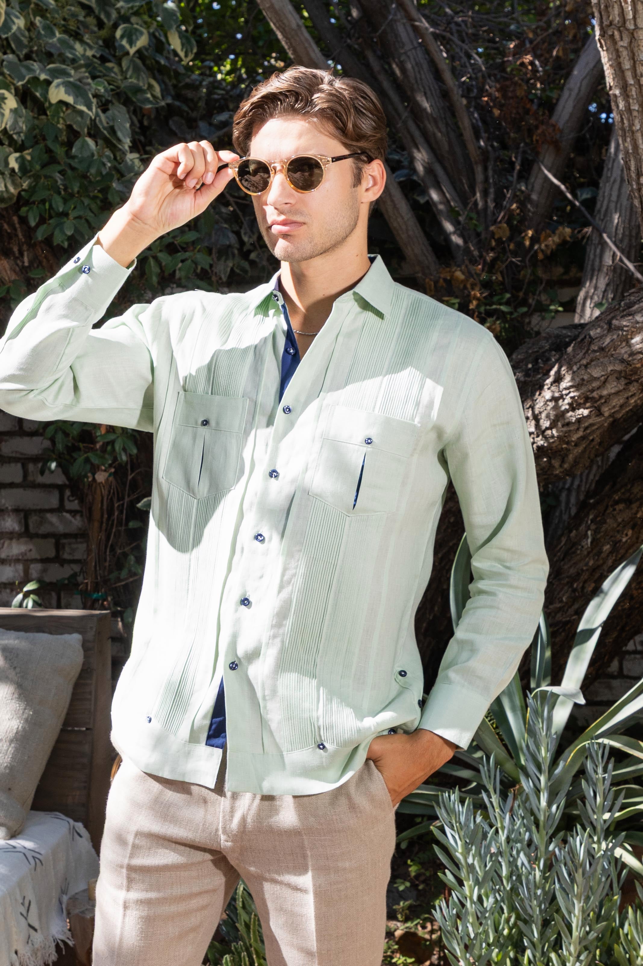 Men's 100% Linen Two Pocket Fancy Guayabera with Contrast Pockets