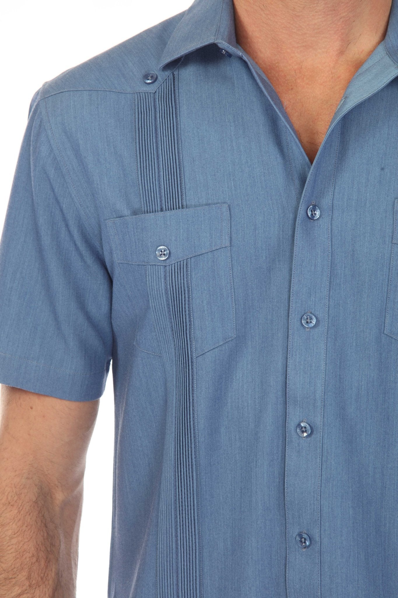 Men's Two-Pocket Chambray Guayamisa Shirt with Pleating