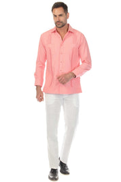 Guayabera elegante de dos bolsillos para hombre con textura y botones cuadrados finos
