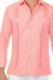 Guayabera elegante de dos bolsillos para hombre con textura y botones cuadrados finos