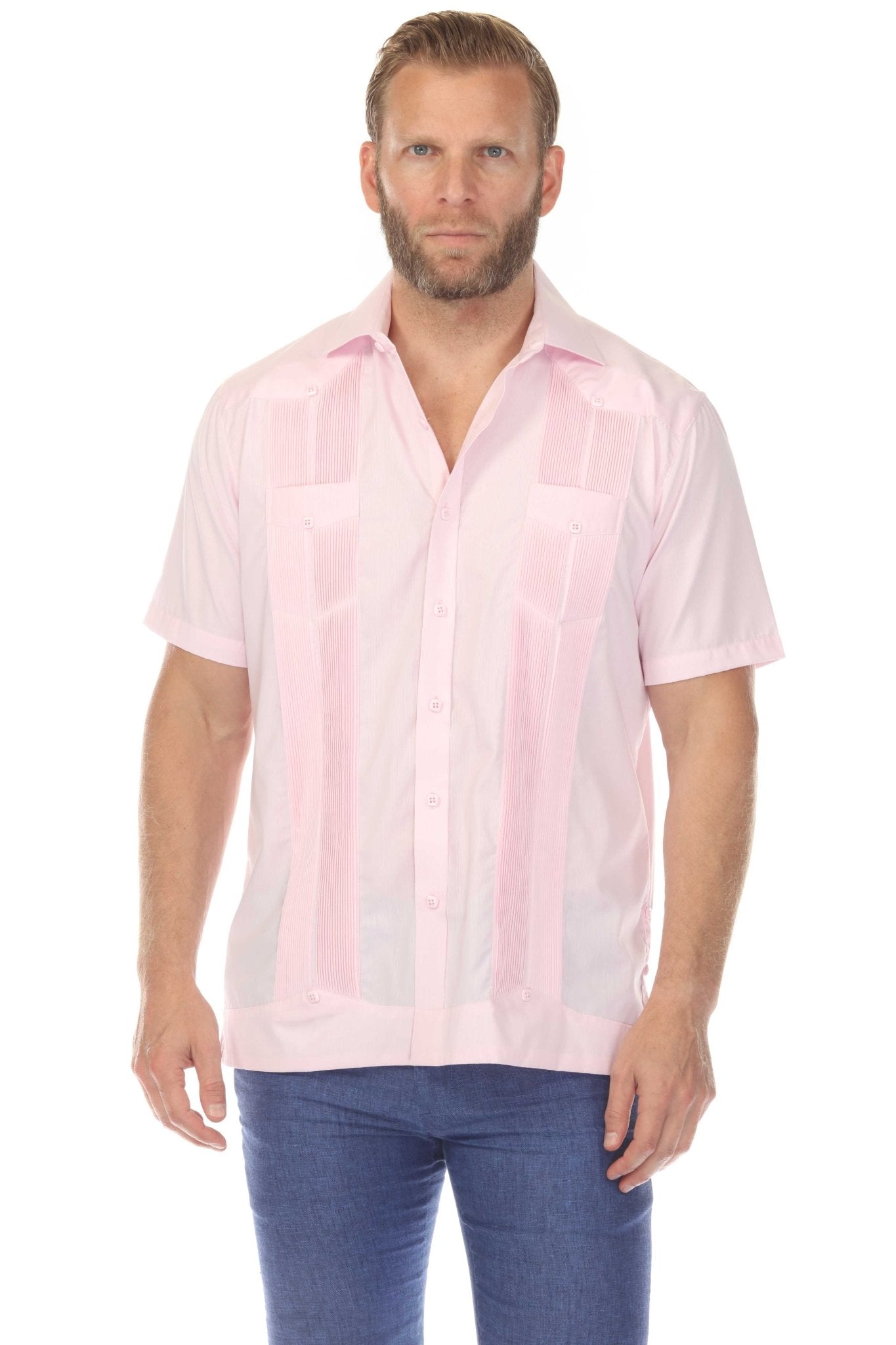 Guayabera elegante de hombre con dos bolsillos, textura y botones cuadrados finos