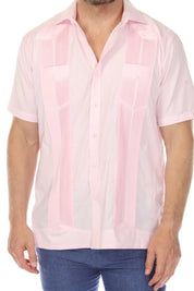 Guayabera elegante de hombre con dos bolsillos, textura y botones cuadrados finos