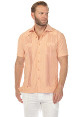 Guayabera de Hombre con Dos Bolsillos y Estampado Microtexturizado