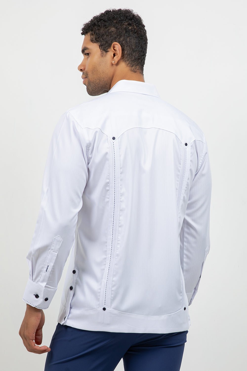 Cotton Blend Guayabera Long Sleeve Two Pocket Contrast Stitching
