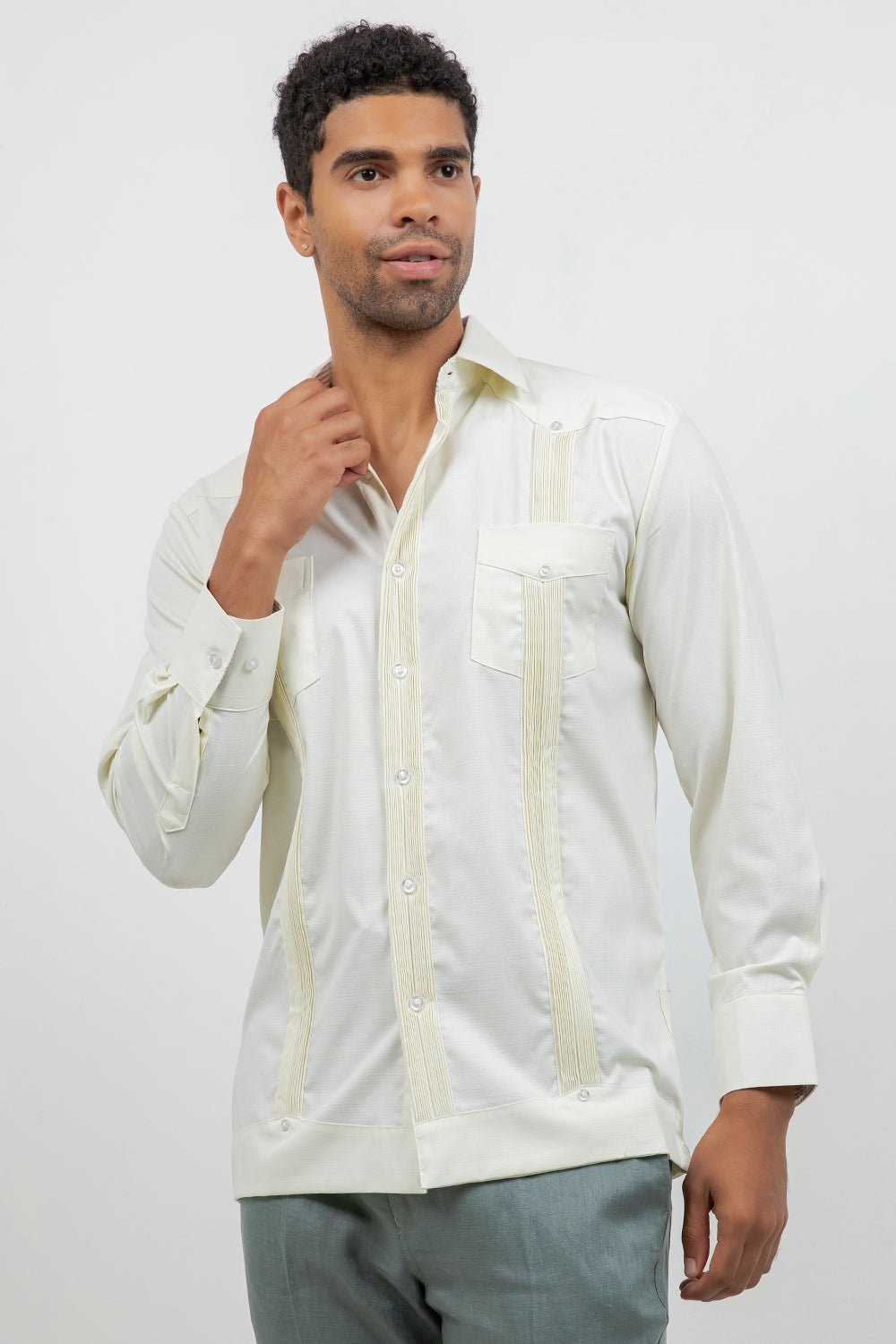 Cotton Blend Guayabera Long Sleeve Two Pocket Block Pleated