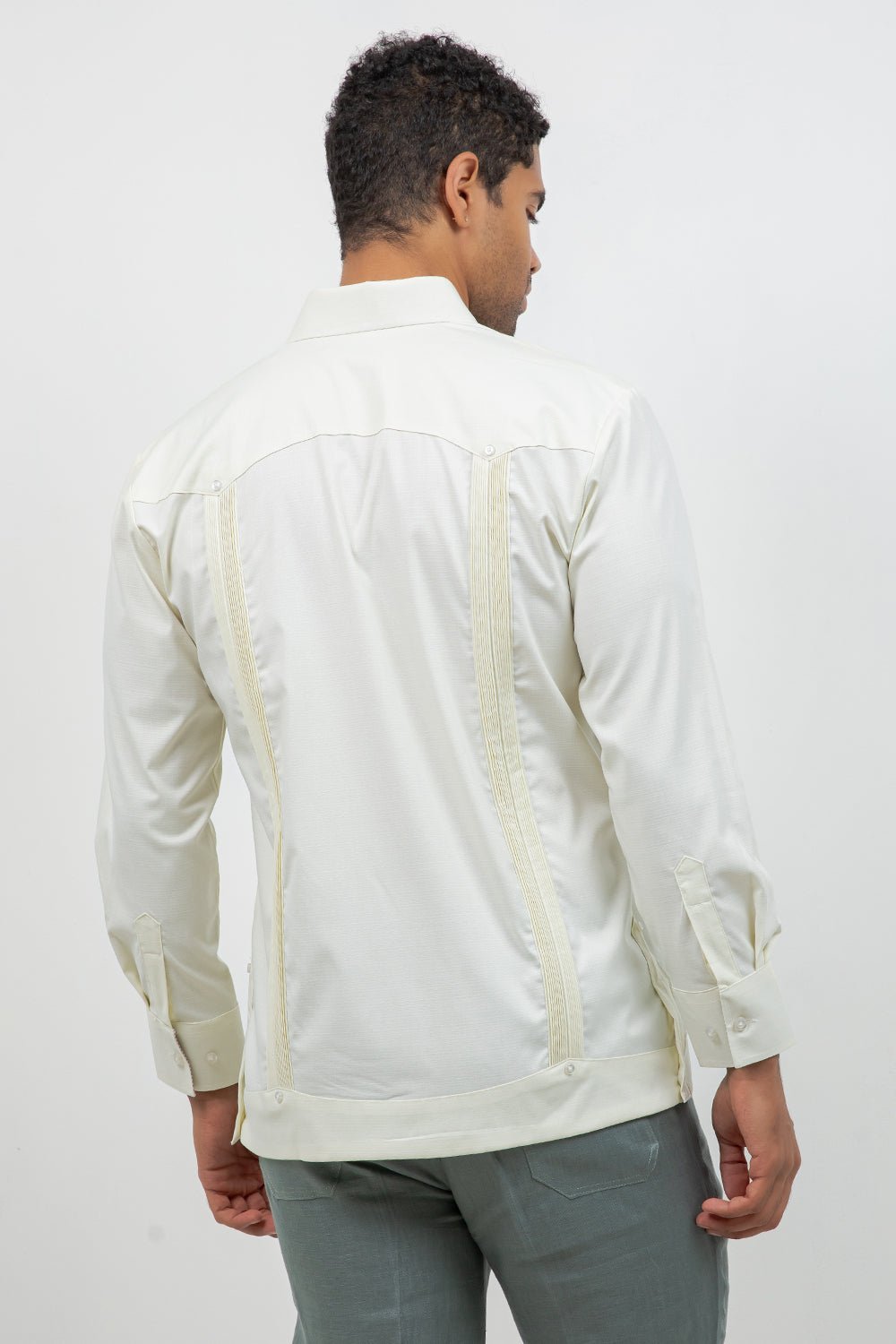 Cotton Blend Guayabera Long Sleeve Two Pocket Block Pleated
