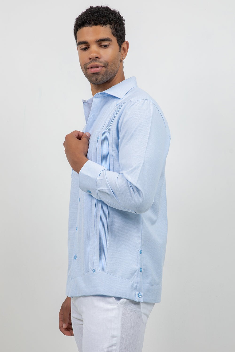 Cotton Blend Guayabera Long Sleeve Two Pocket Square Pleated