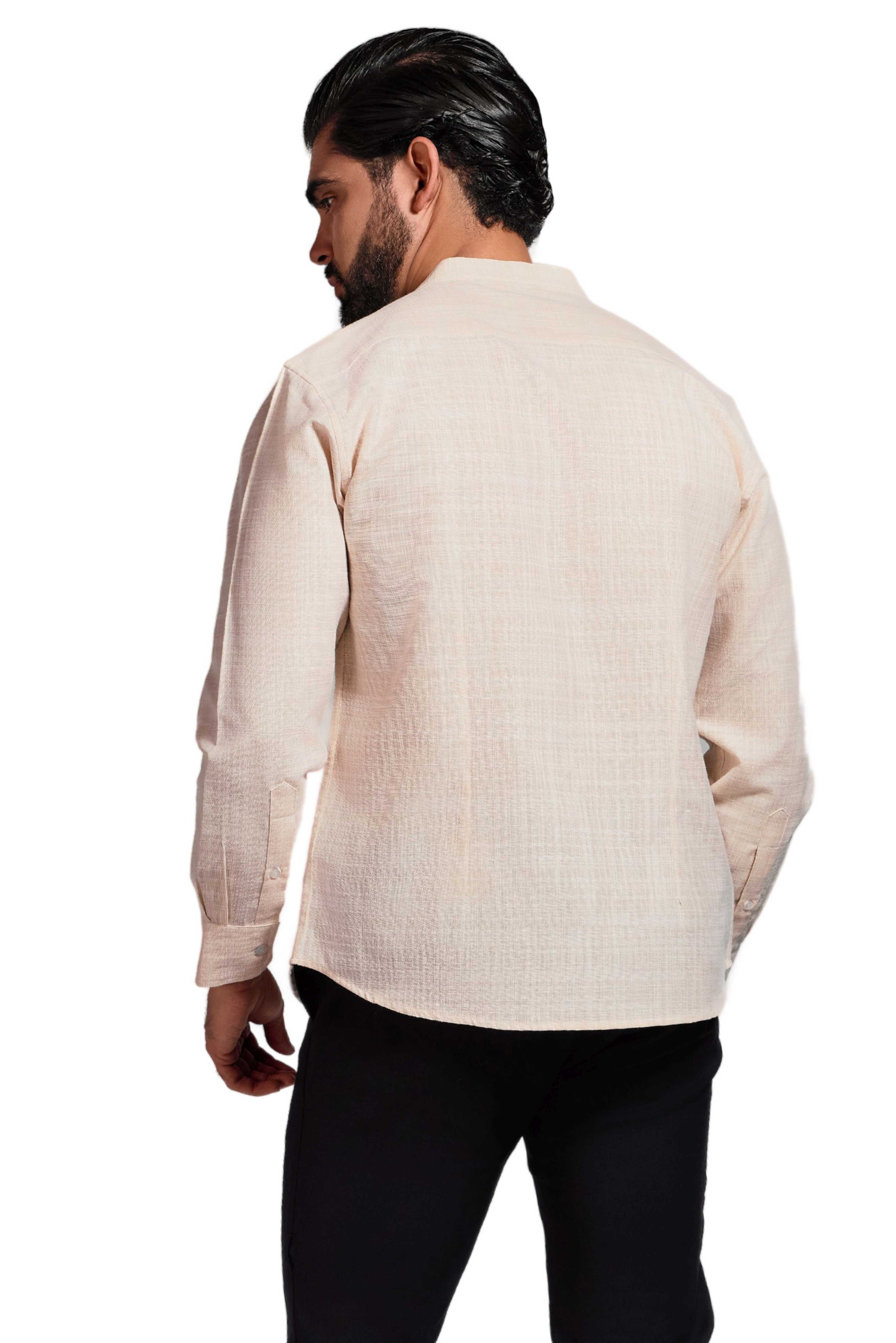 Camisa de manga larga con cuello mandarín y mezcla de lino con trama cruzada