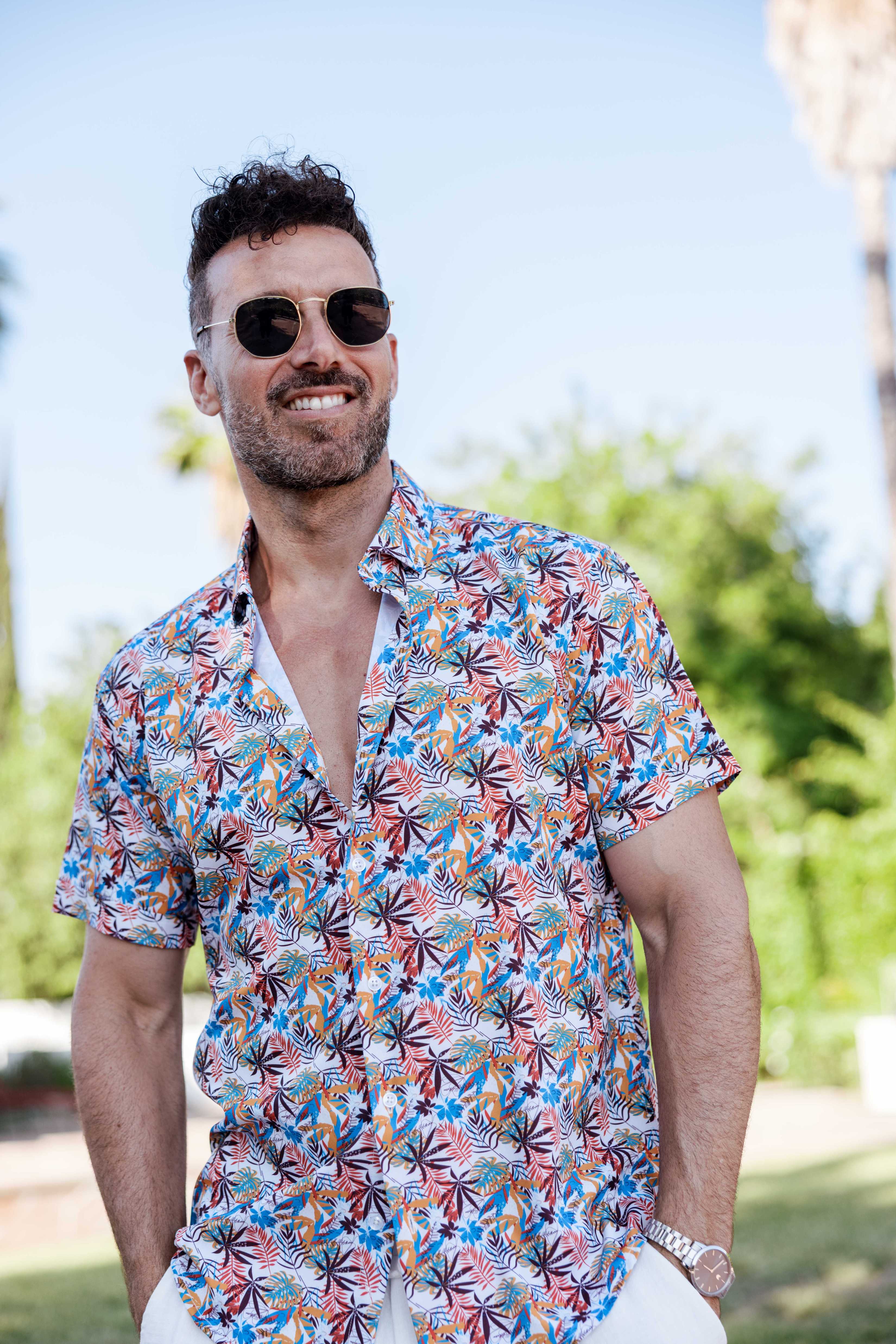 Mojito Lightweight Modern Multi Mini Leaf Pattern Print Stretch Shirt