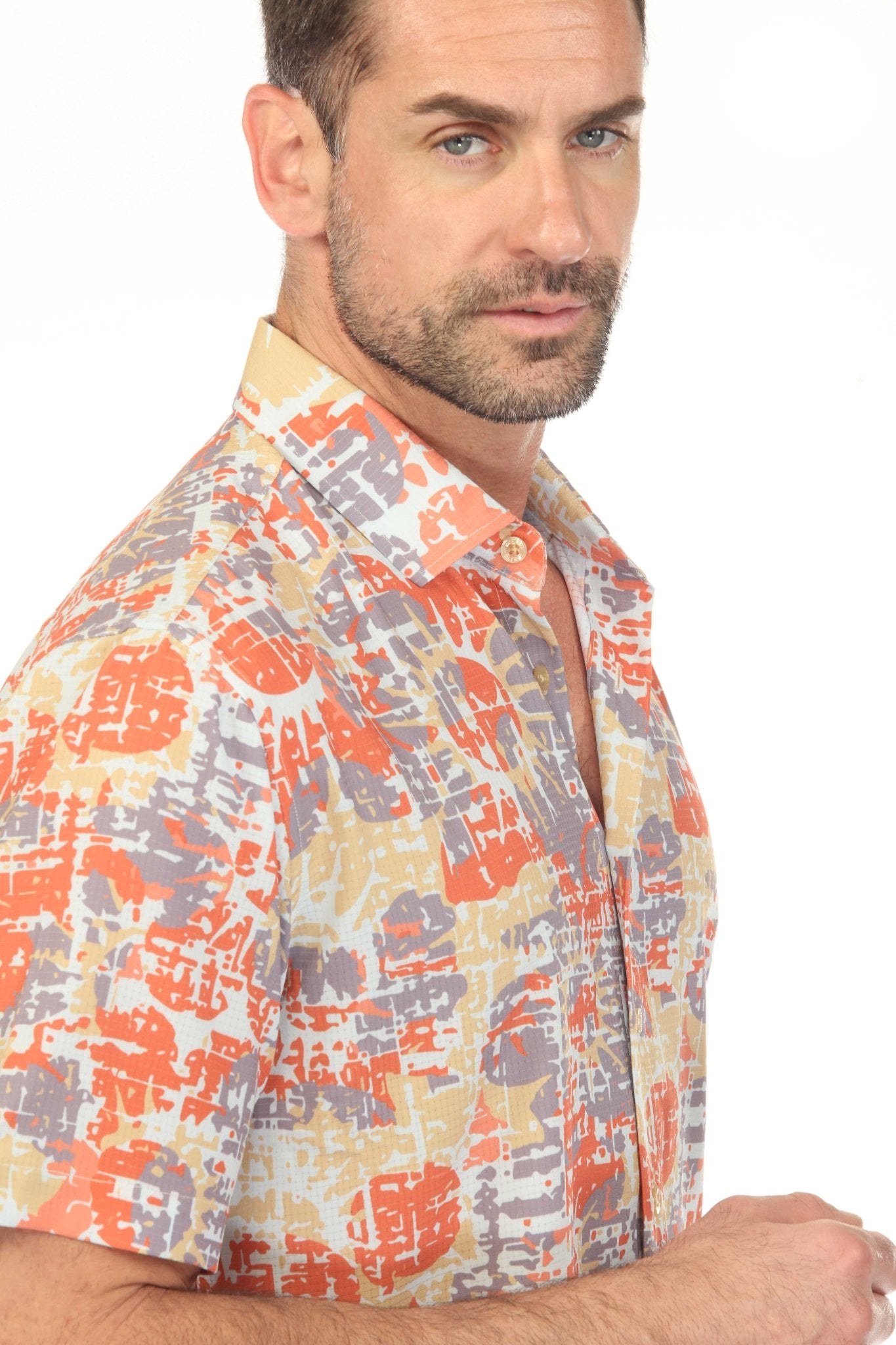 Camisa elástica con estampado elegante de manga corta para hombre