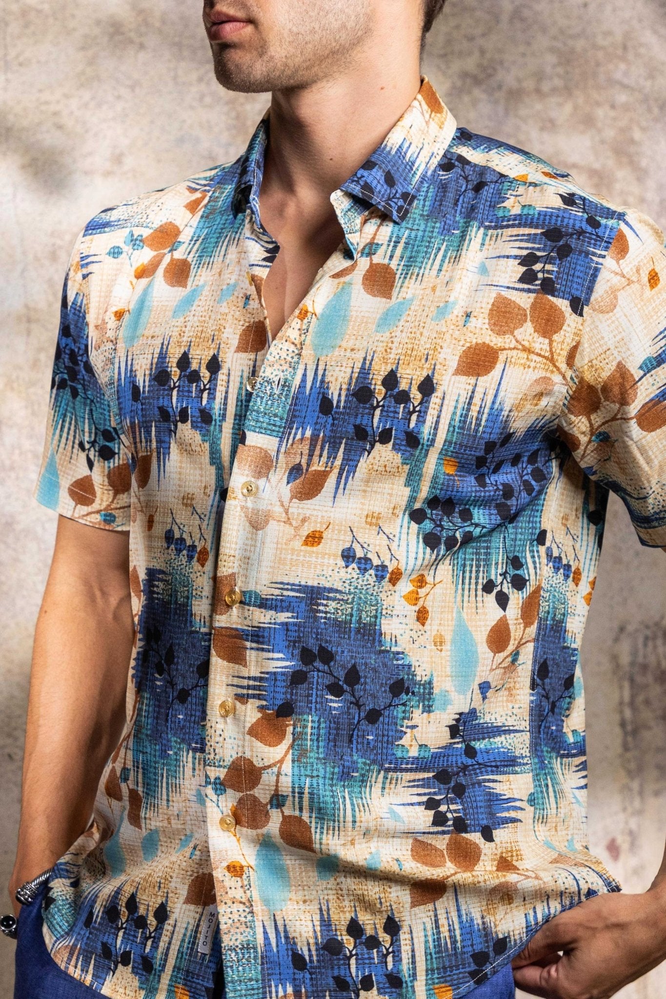 Camisa elástica con estampado elegante de manga corta para hombre