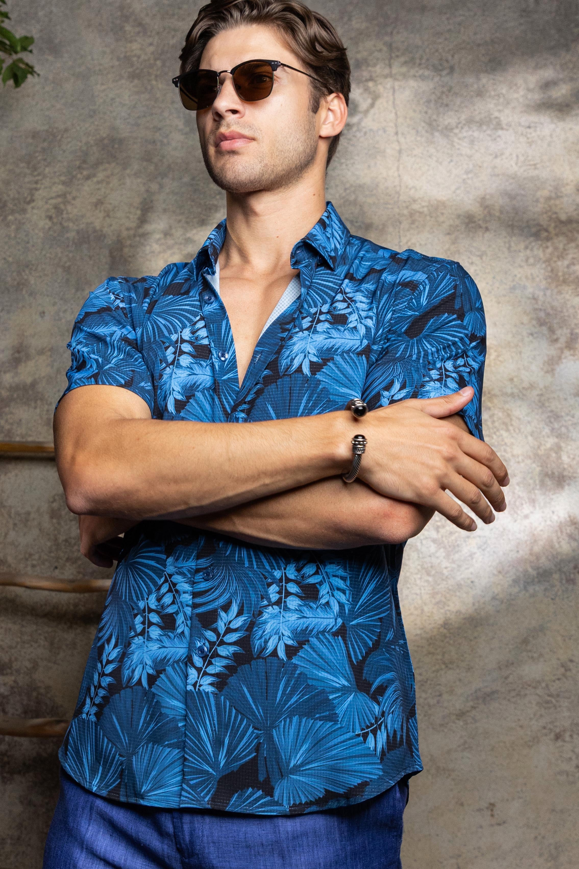 Men’s Blue Floral 4-Way Stretch Short Sleeve Shirt