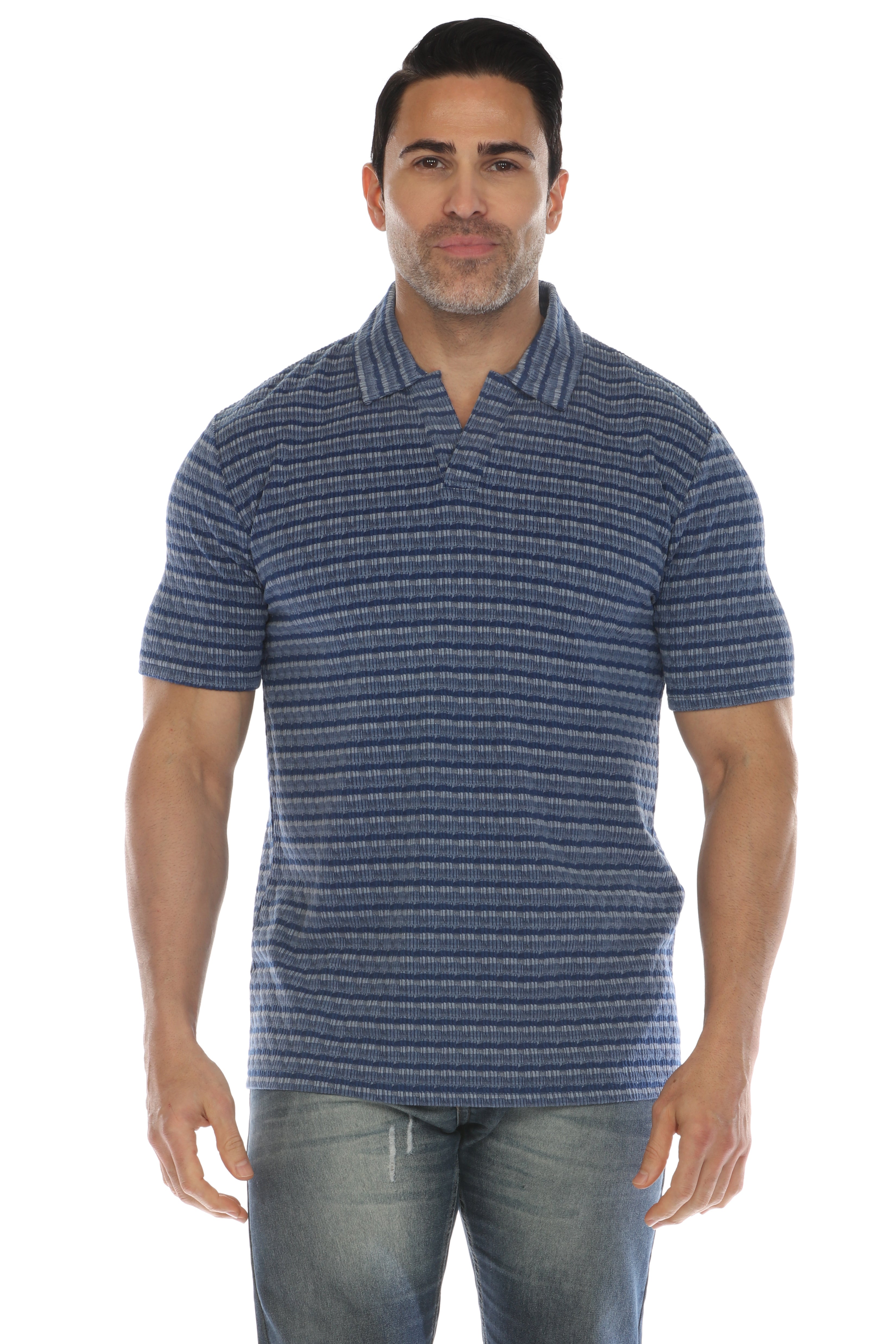 Polo informal con estampado de rayas texturizadas y elegante